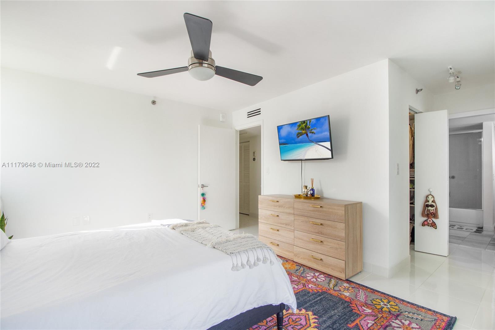 1775 Washington Ave Unit: 6C