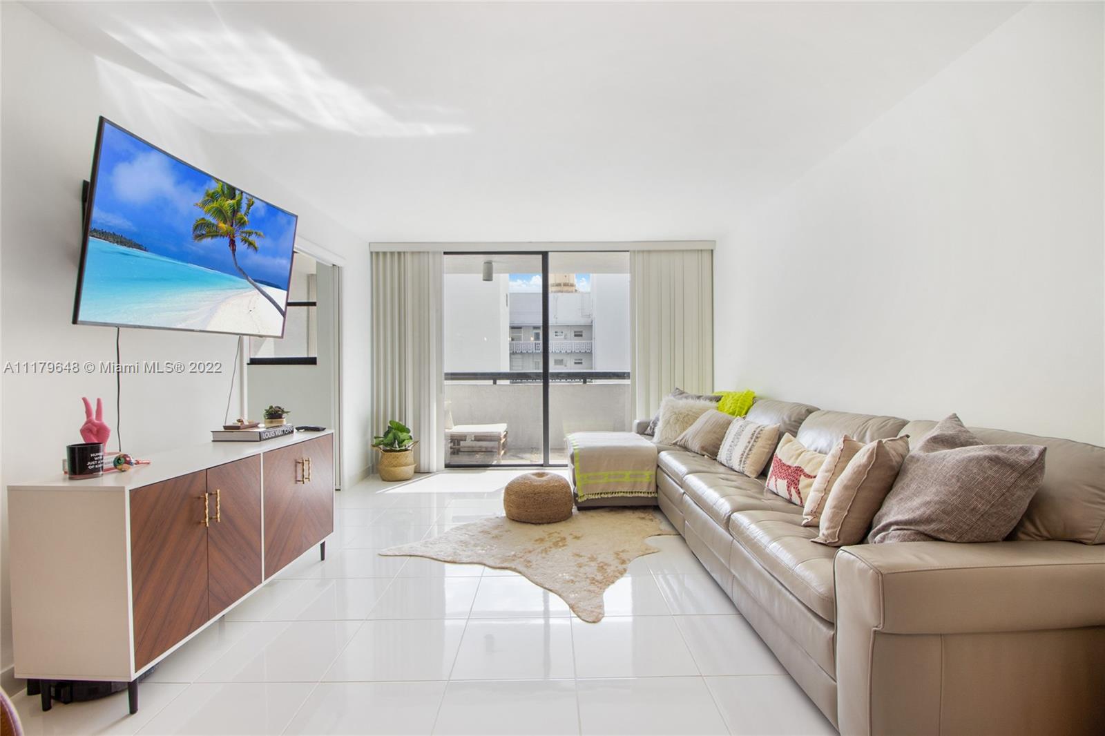 1775 Washington Ave Unit: 6C