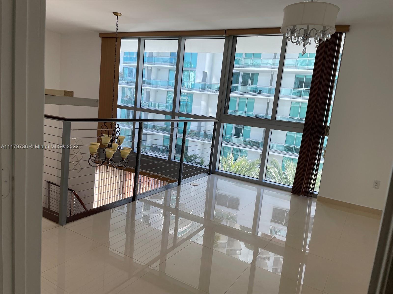90 SW 3rd St Unit: TH505