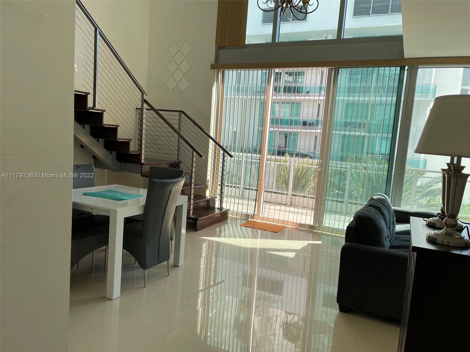 90 SW 3rd St Unit: TH505