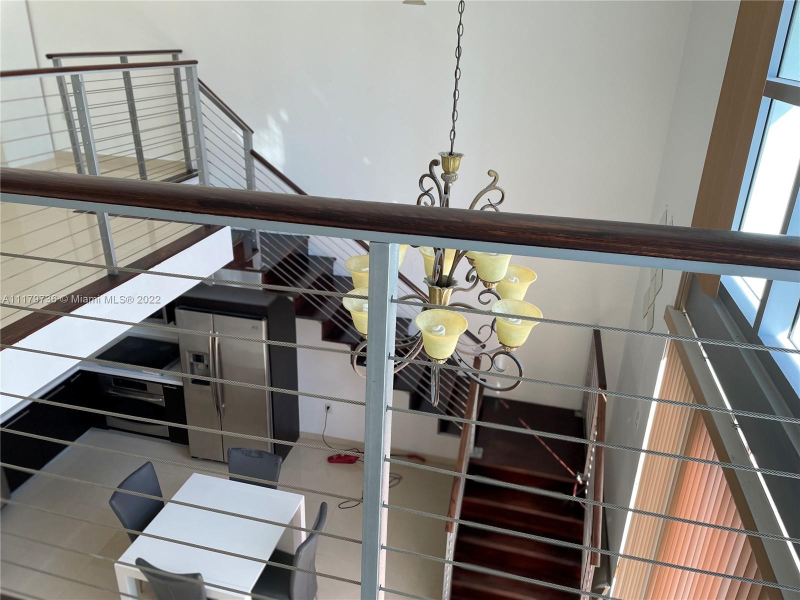 90 SW 3rd St Unit: TH505