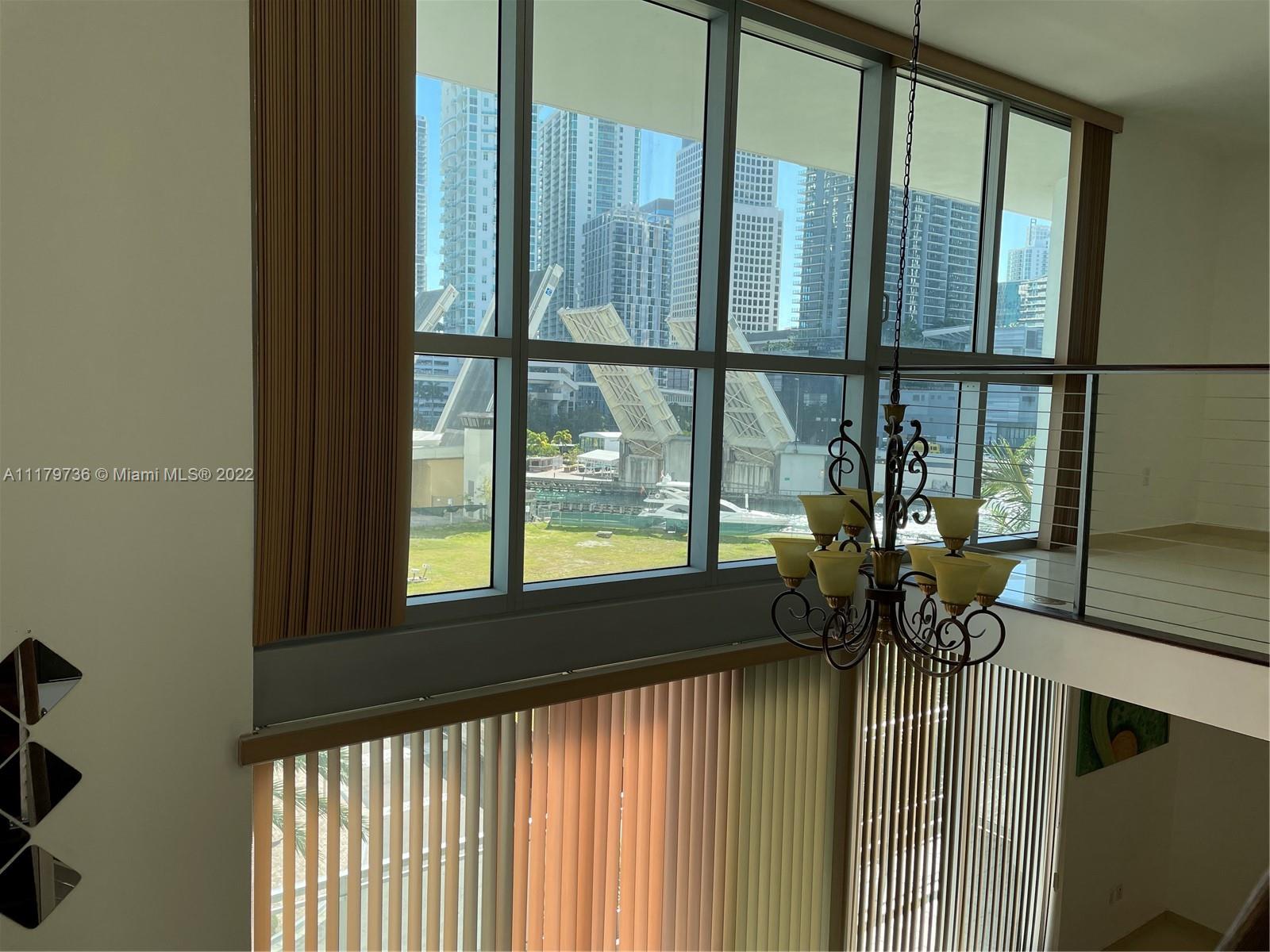 90 SW 3rd St Unit: TH505