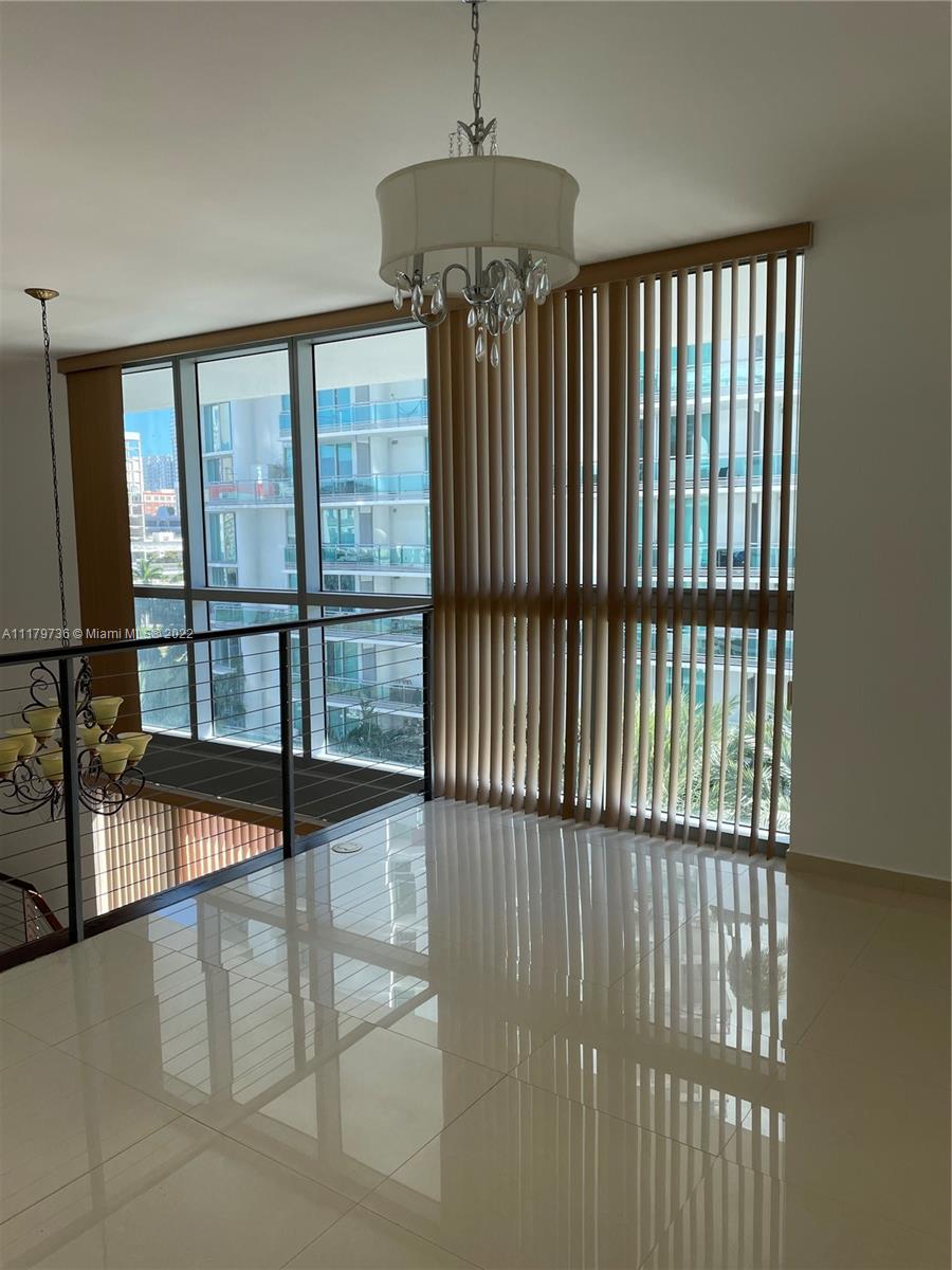 90 SW 3rd St Unit: TH505
