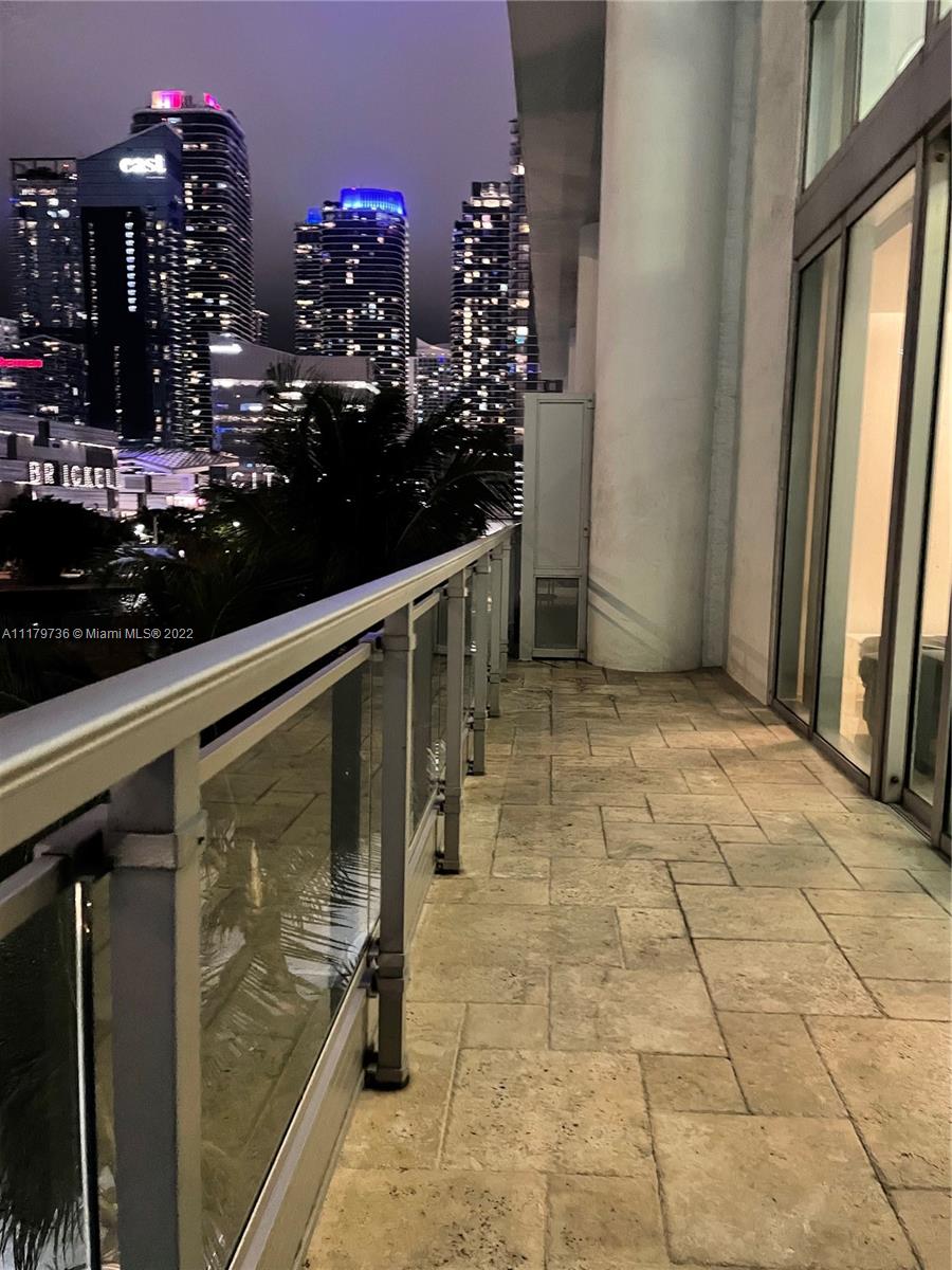 90 SW 3rd St Unit: TH505