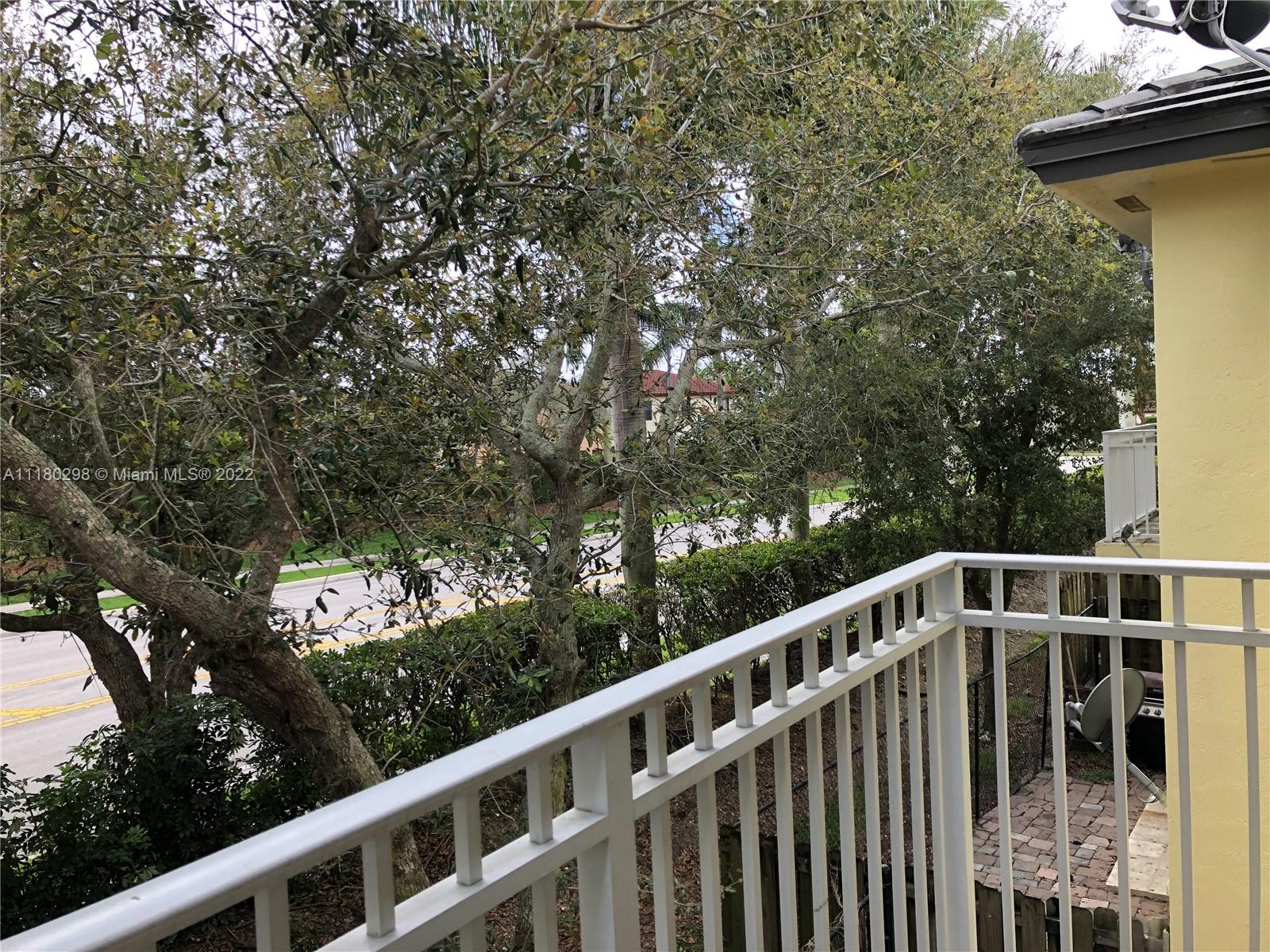2720 NE 3rd Dr Unit: 203