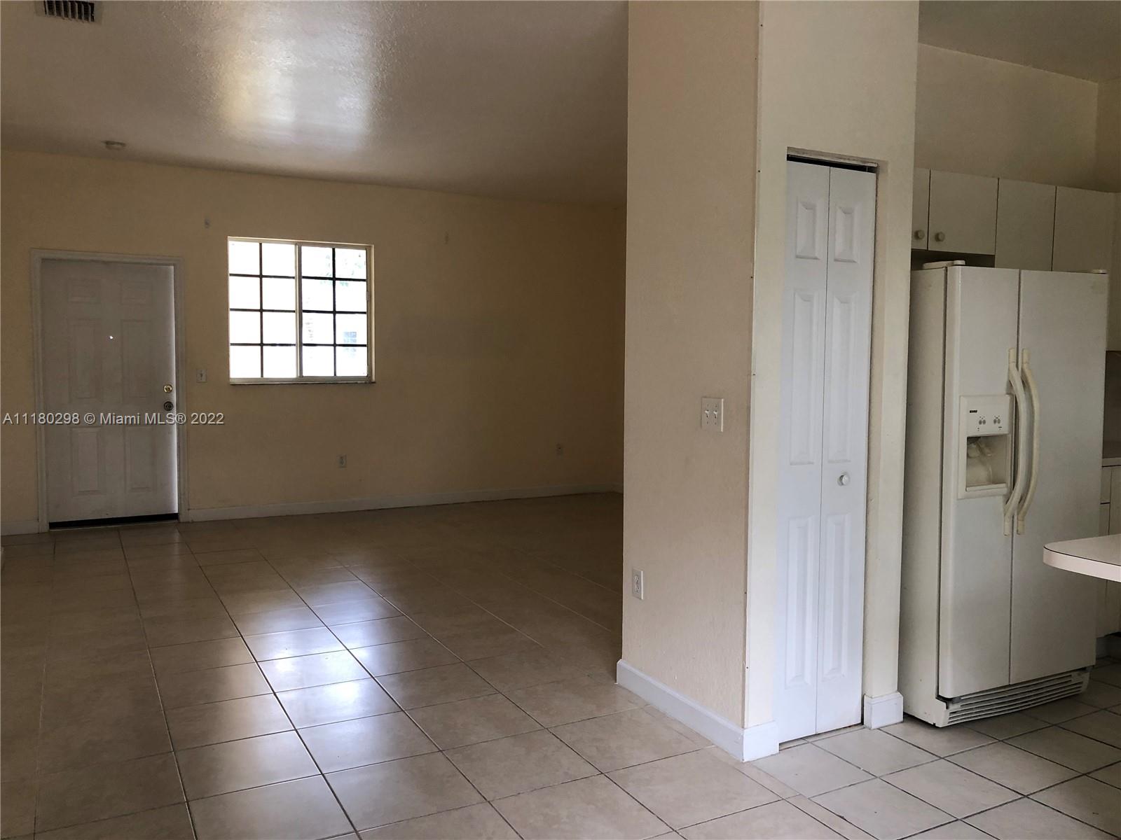 2720 NE 3rd Dr Unit: 203