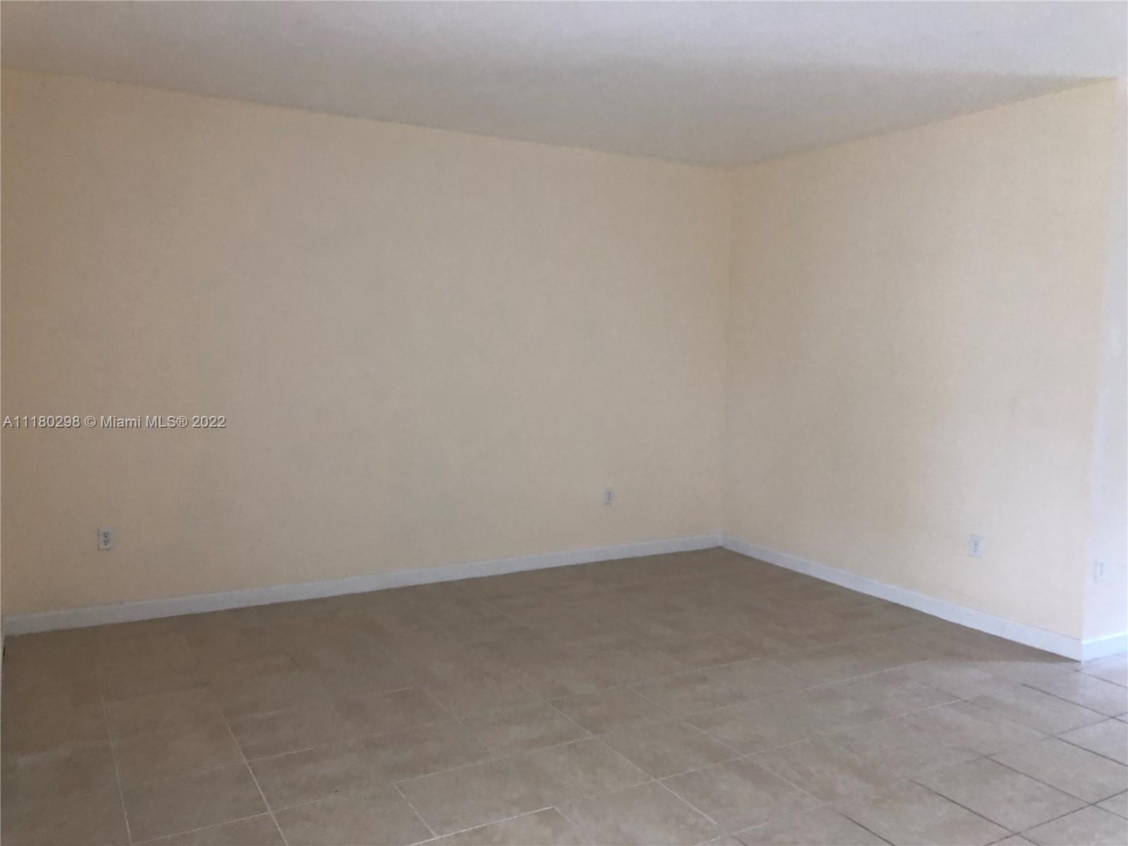 2720 NE 3rd Dr Unit: 203