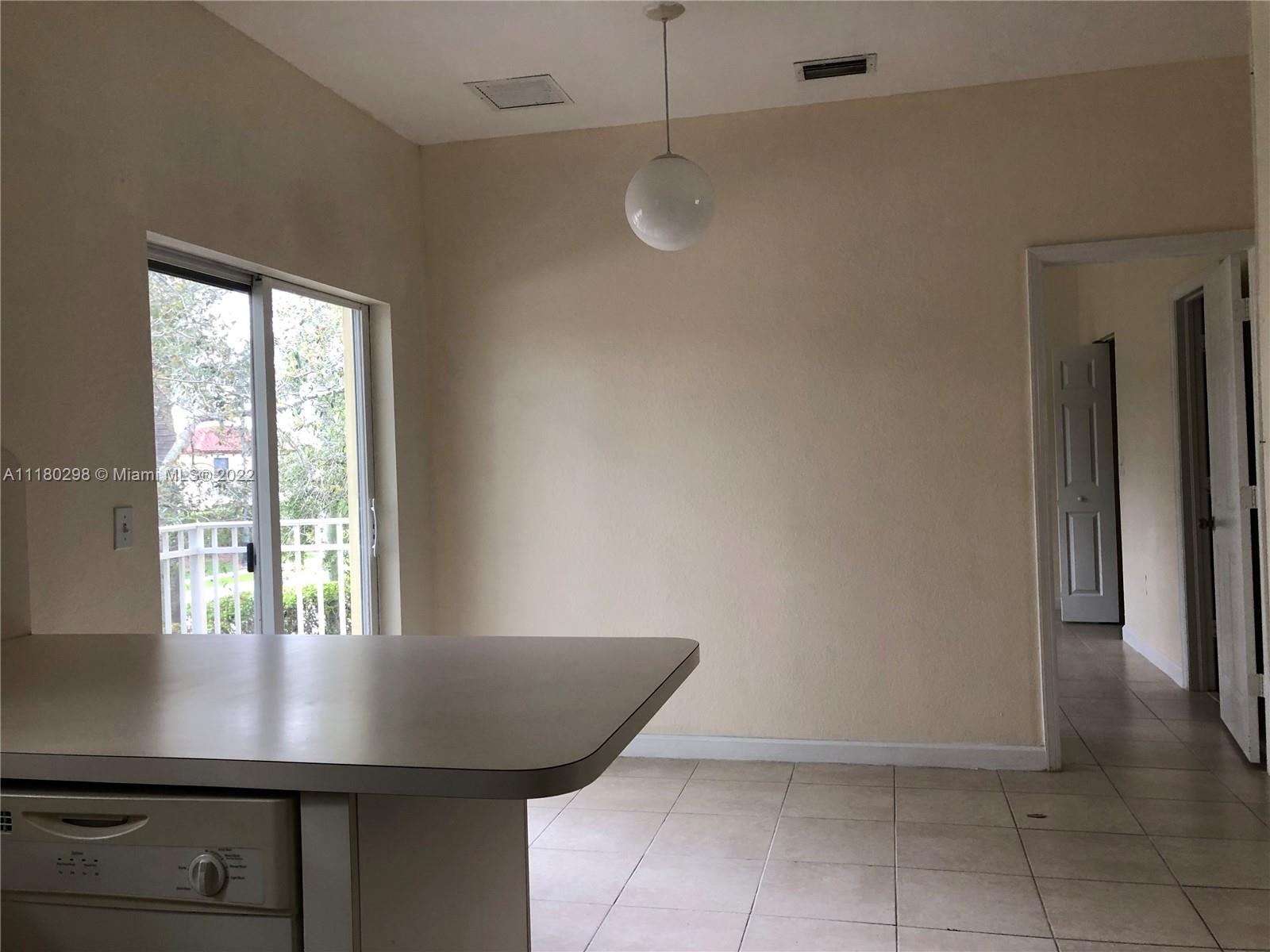 2720 NE 3rd Dr Unit: 203