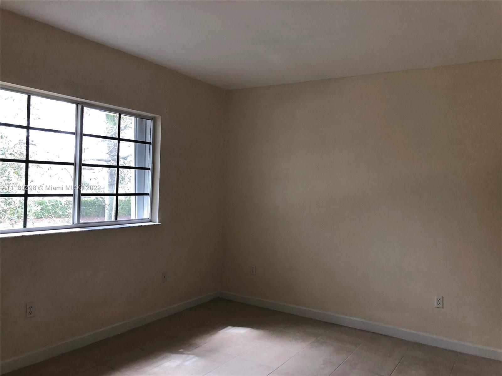 2720 NE 3rd Dr Unit: 203