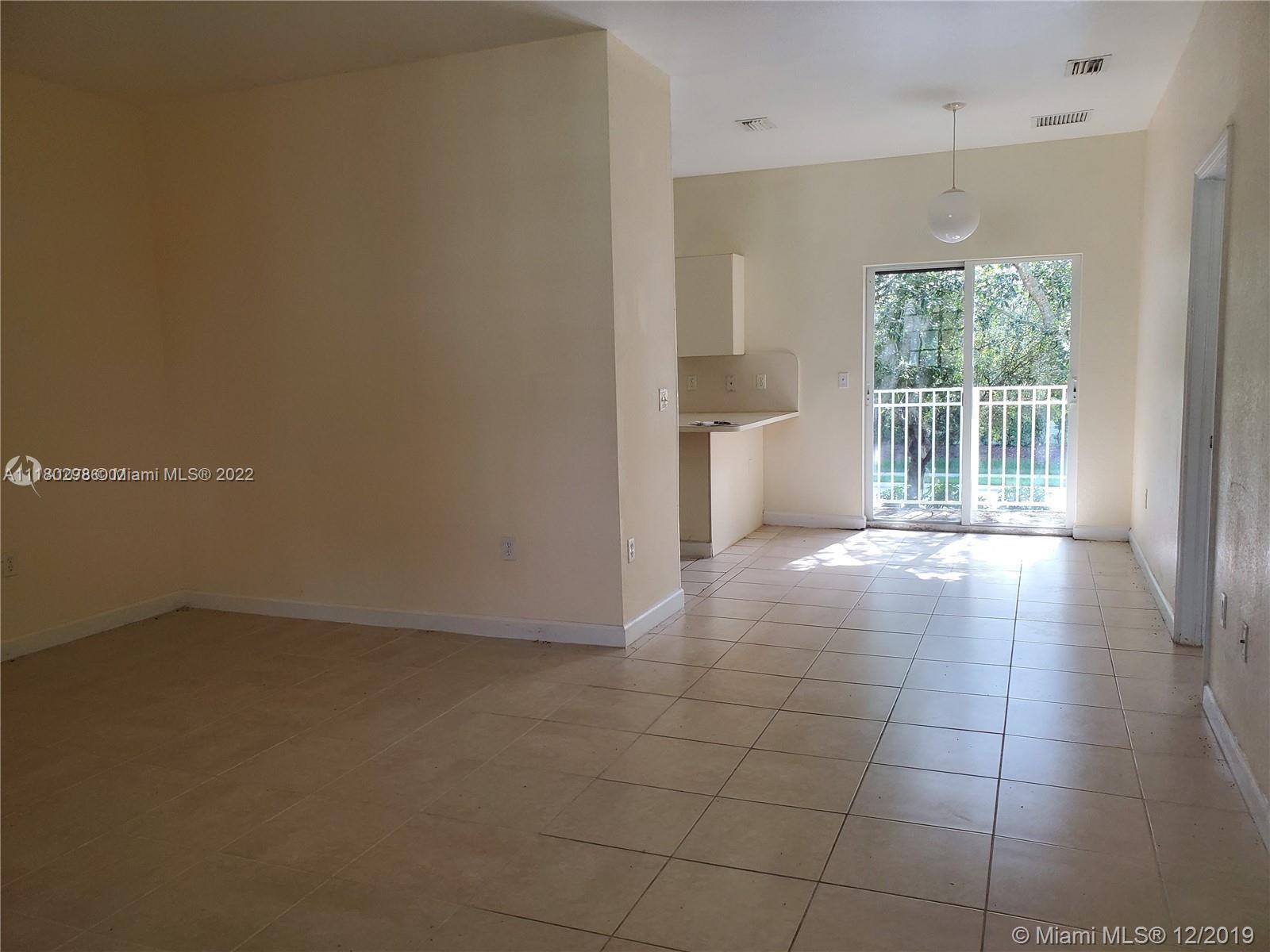 2720 NE 3rd Dr Unit: 203