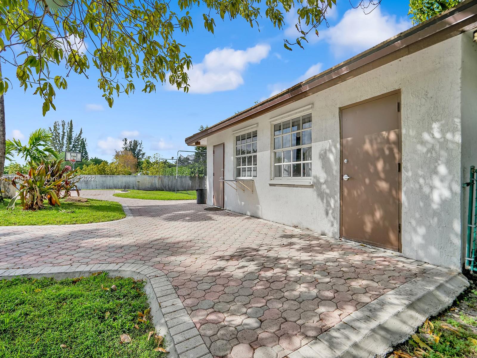 150 NW 123rd Ave