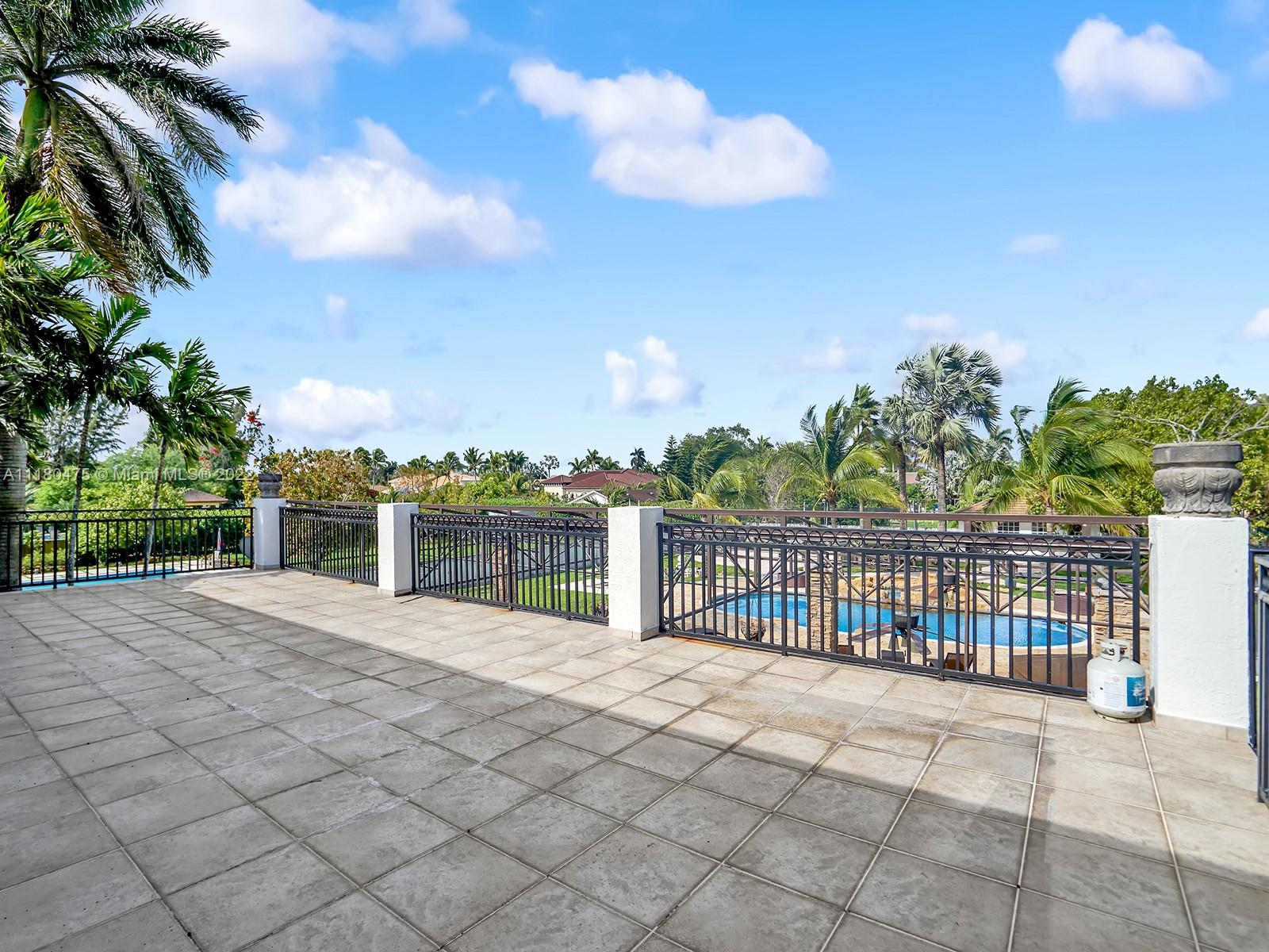 150 NW 123rd Ave