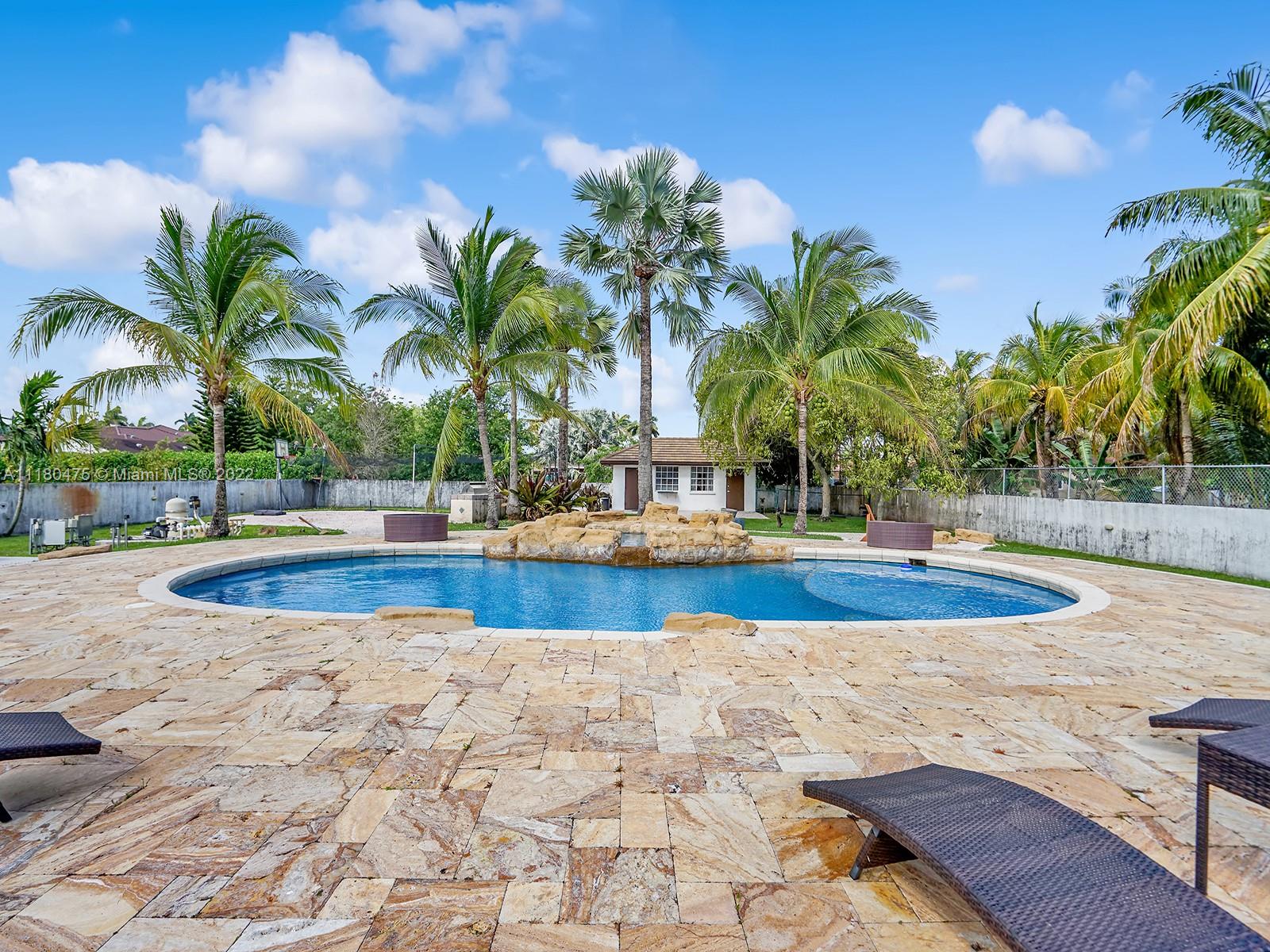 150 NW 123rd Ave