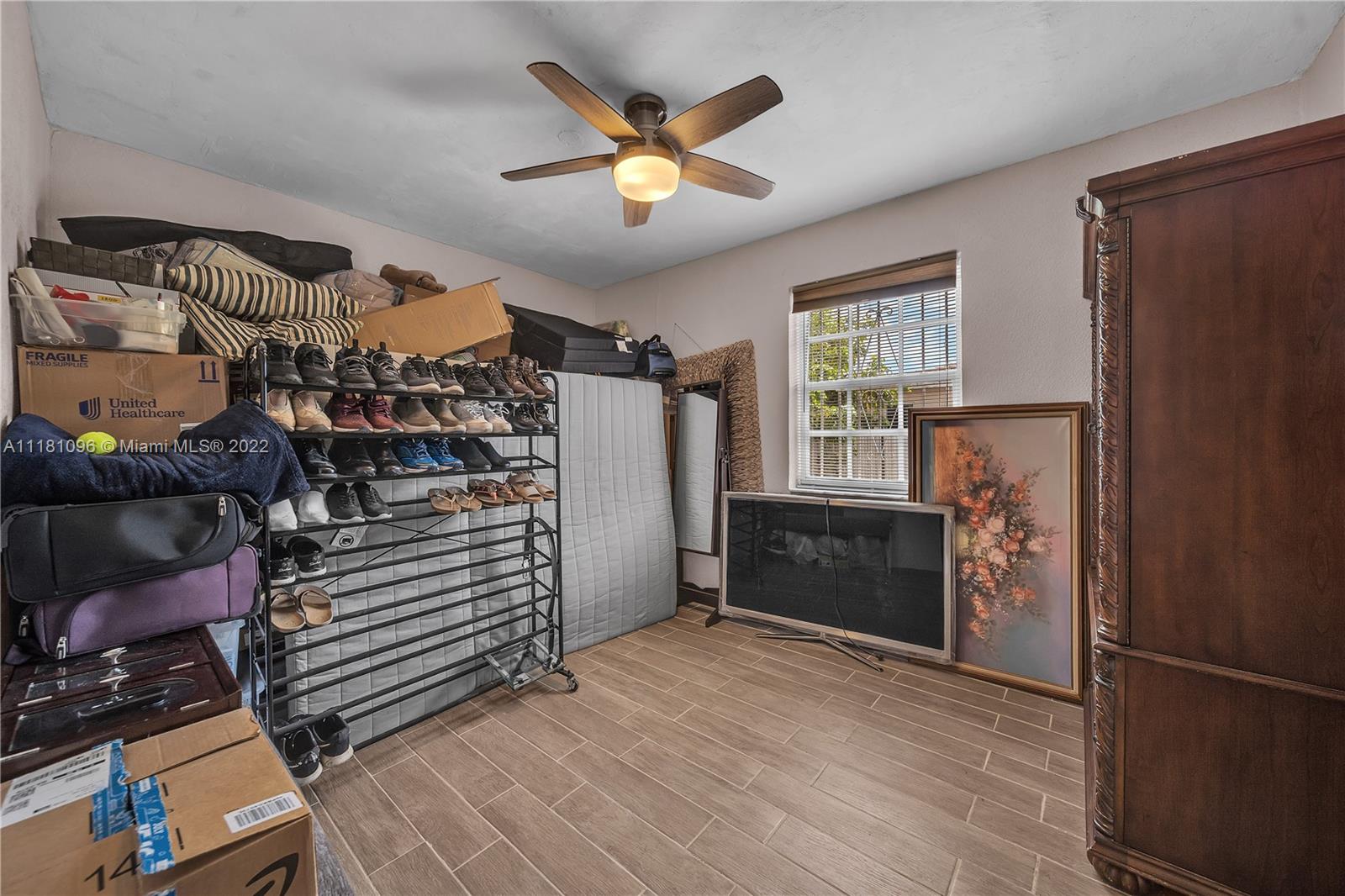 211 SW 60th Ave