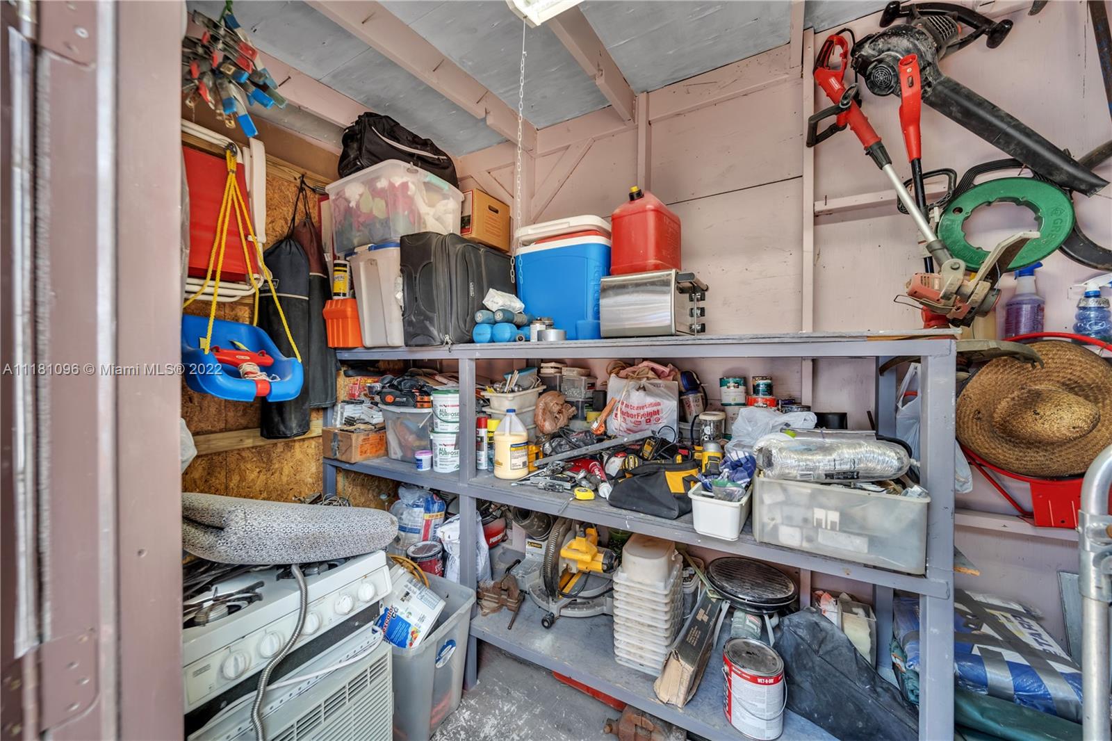211 SW 60th Ave