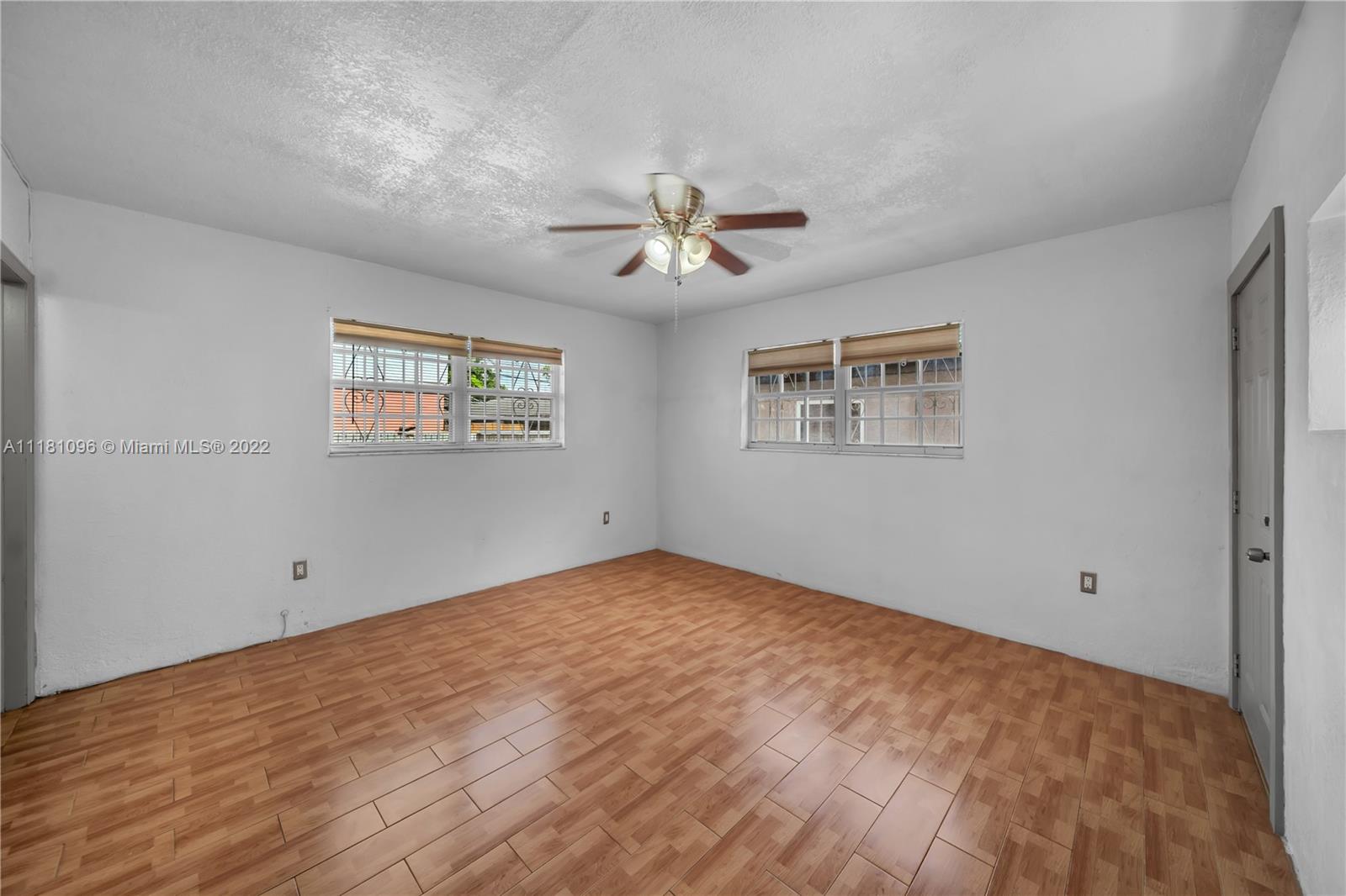 211 SW 60th Ave
