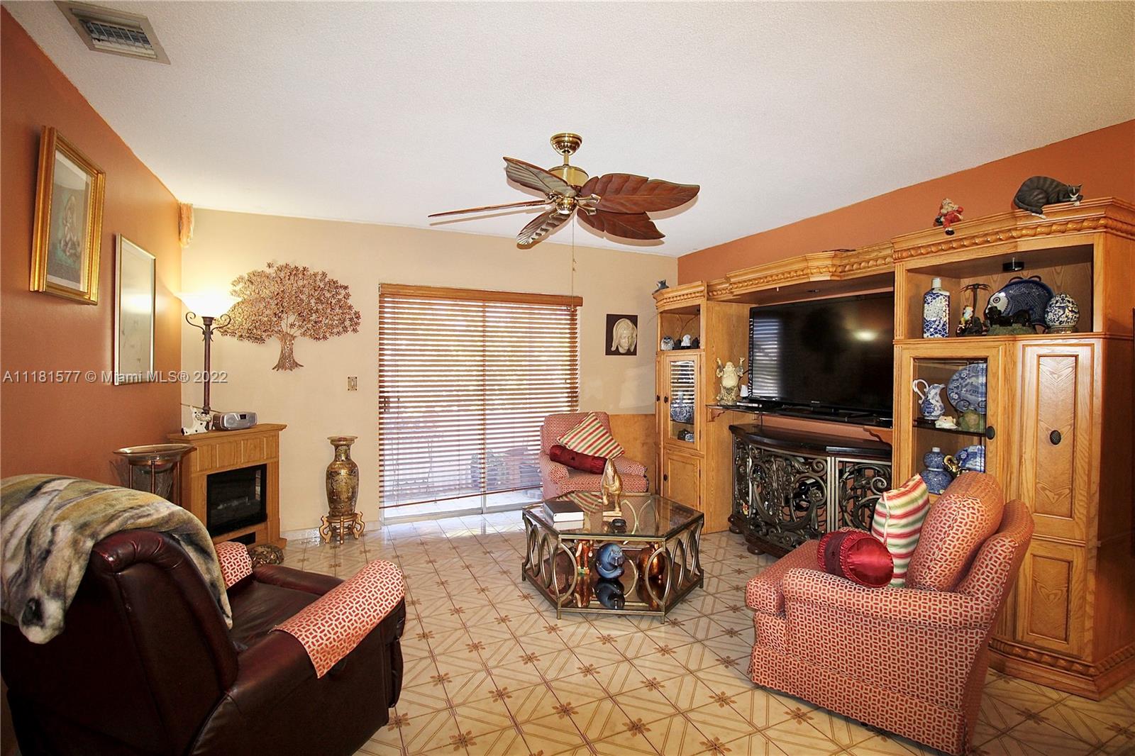 16790 NE 14th Ave Unit: 202