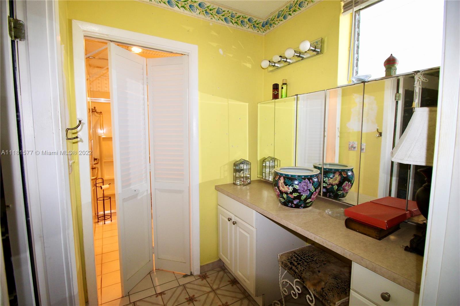16790 NE 14th Ave Unit: 202