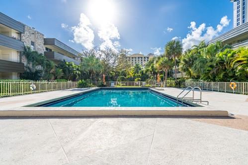 8335 SW 72nd Ave Unit: 112D