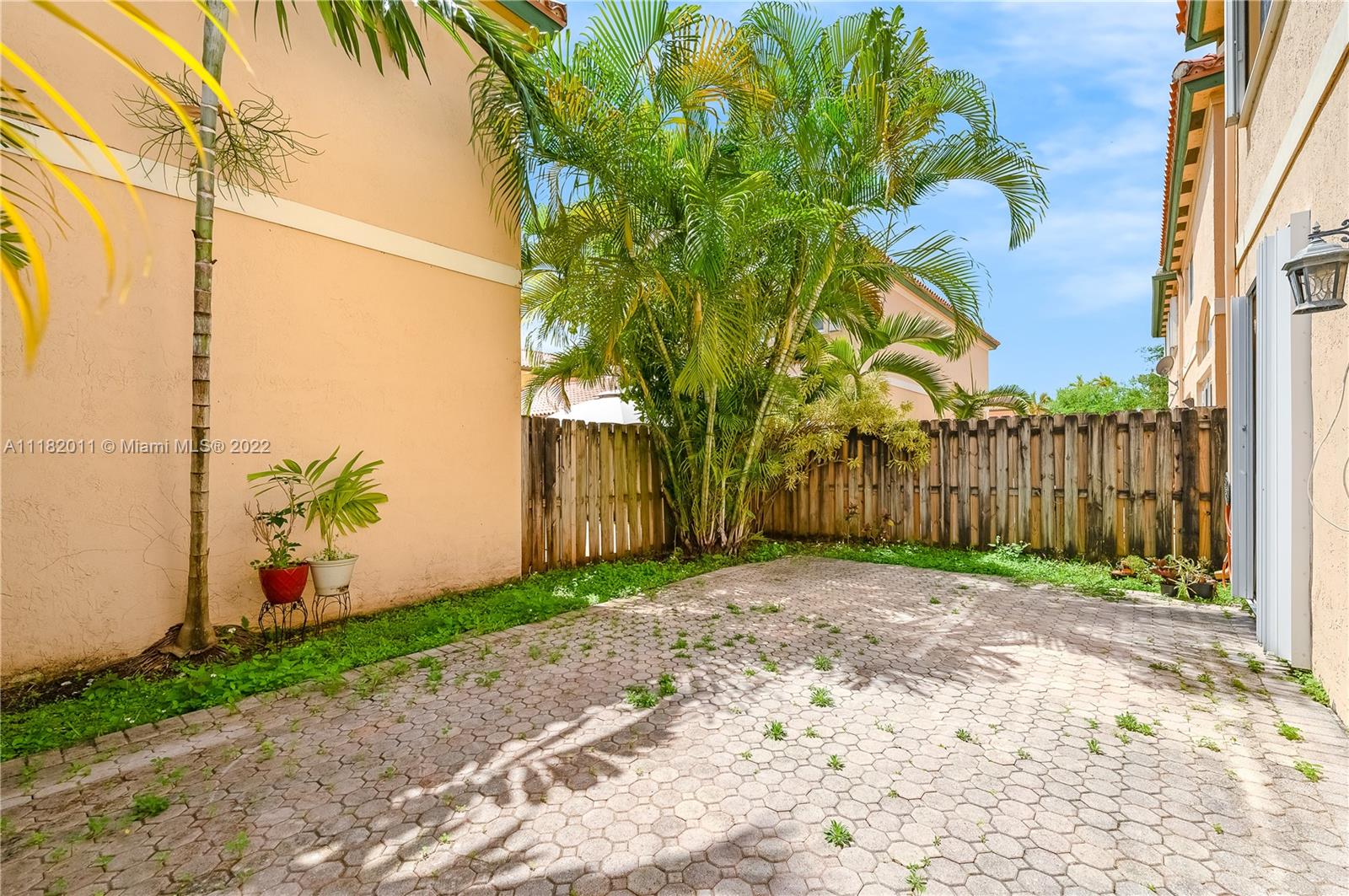 8348 NW 143rd Ter
