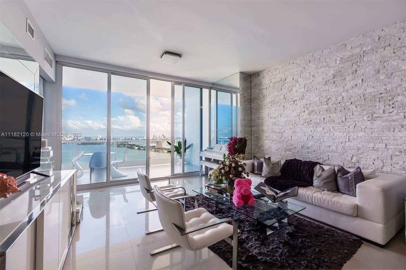 2020 N Bayshore Dr Unit: 3508