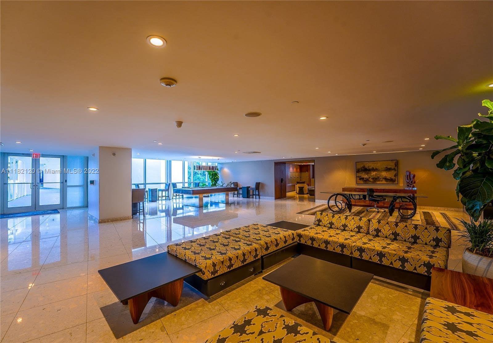 2020 N Bayshore Dr Unit: 3508