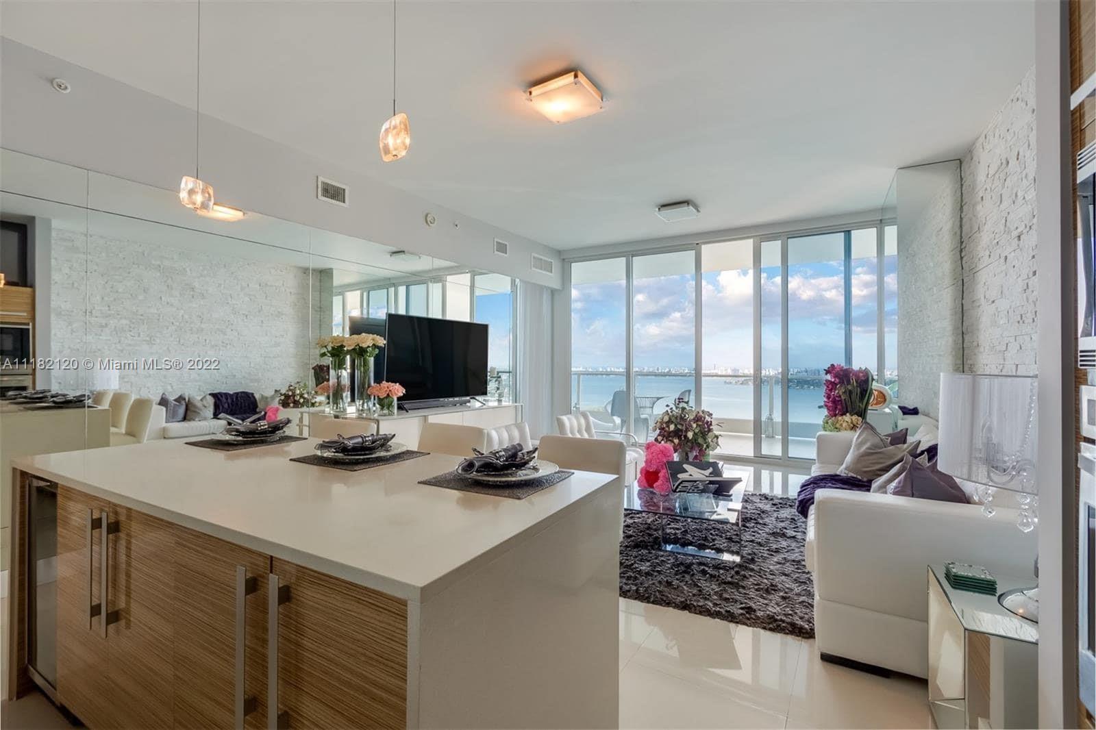 2020 N Bayshore Dr Unit: 3508