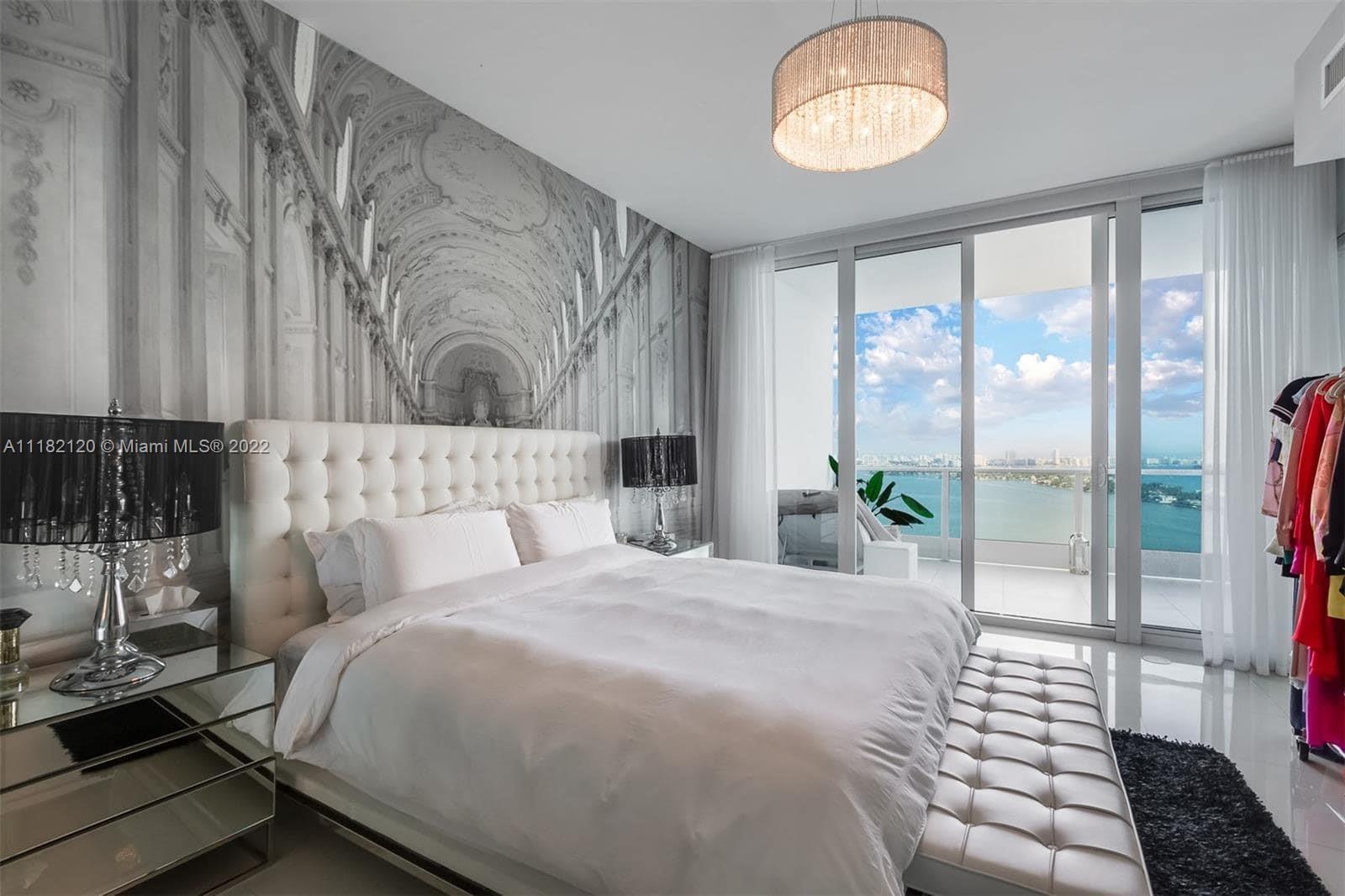 2020 N Bayshore Dr Unit: 3508
