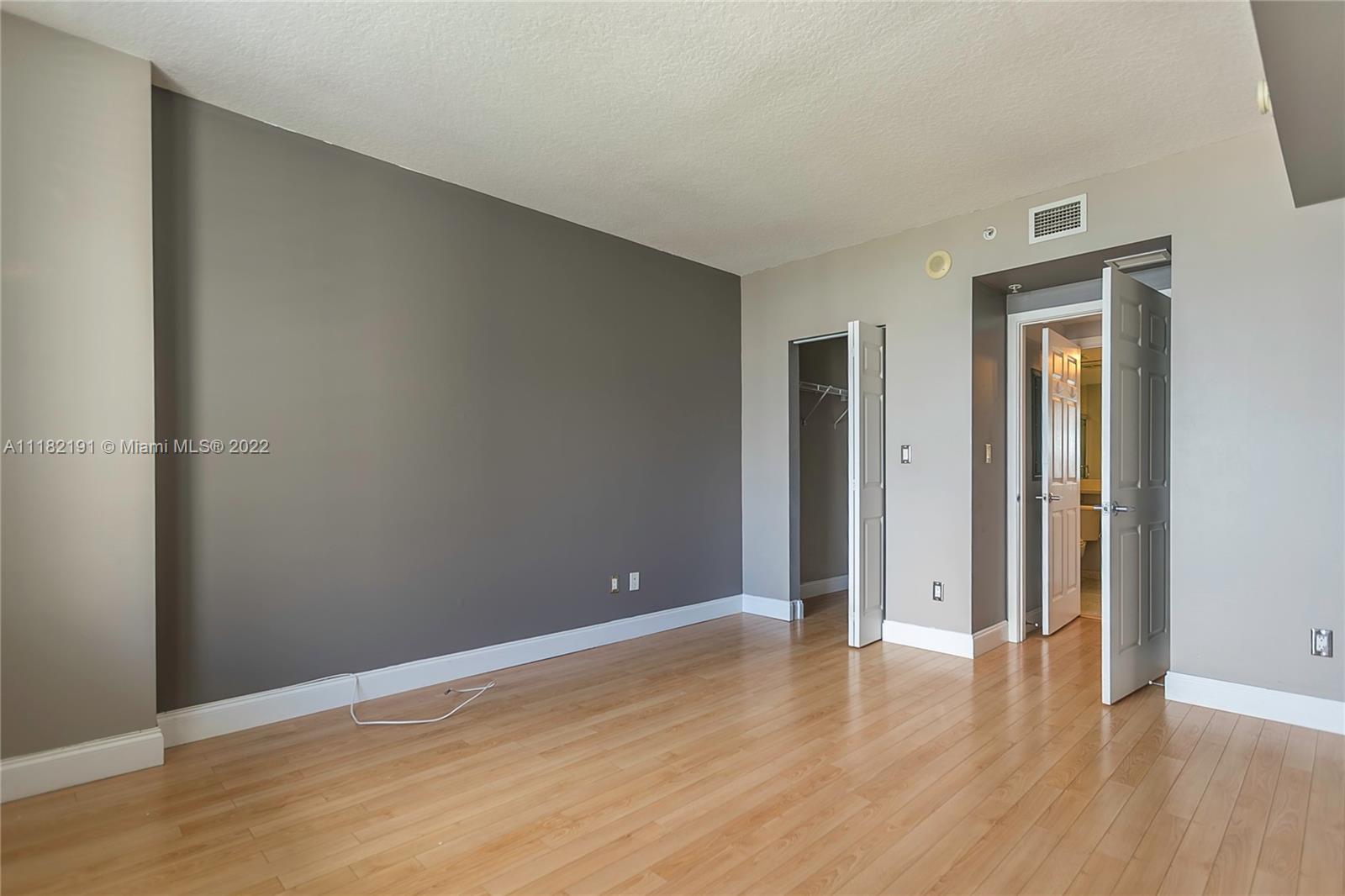 325 S Biscayne Blvd Unit: 4224