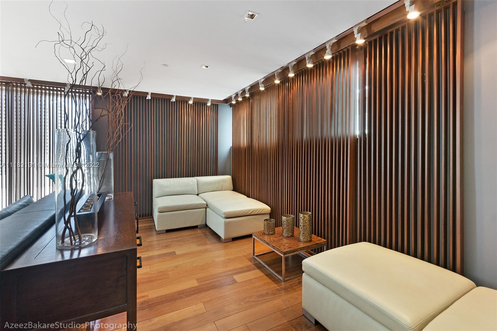 325 S Biscayne Blvd Unit: 4224