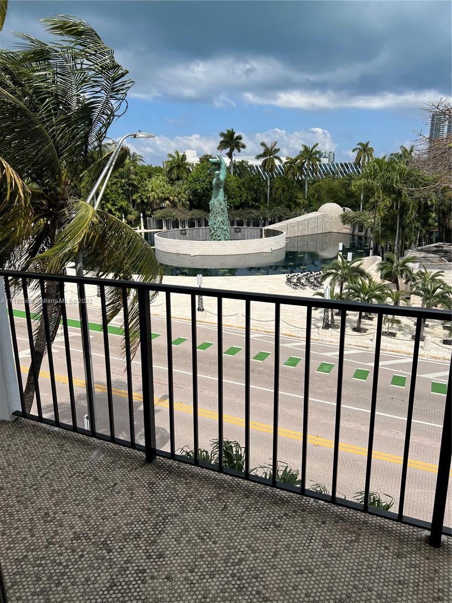 1900 Meridian Ave Unit: 407