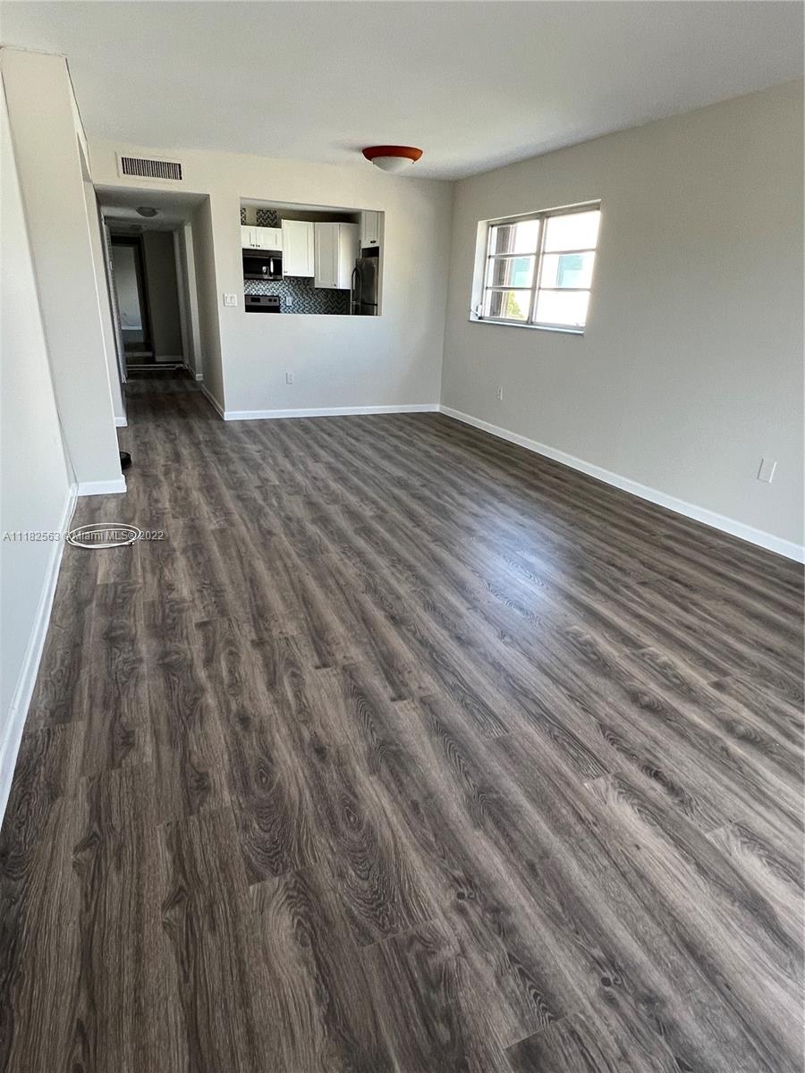 1900 Meridian Ave Unit: 407