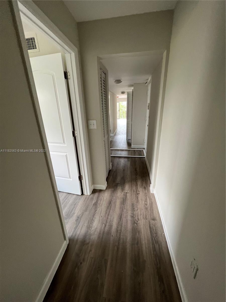 1900 Meridian Ave Unit: 407