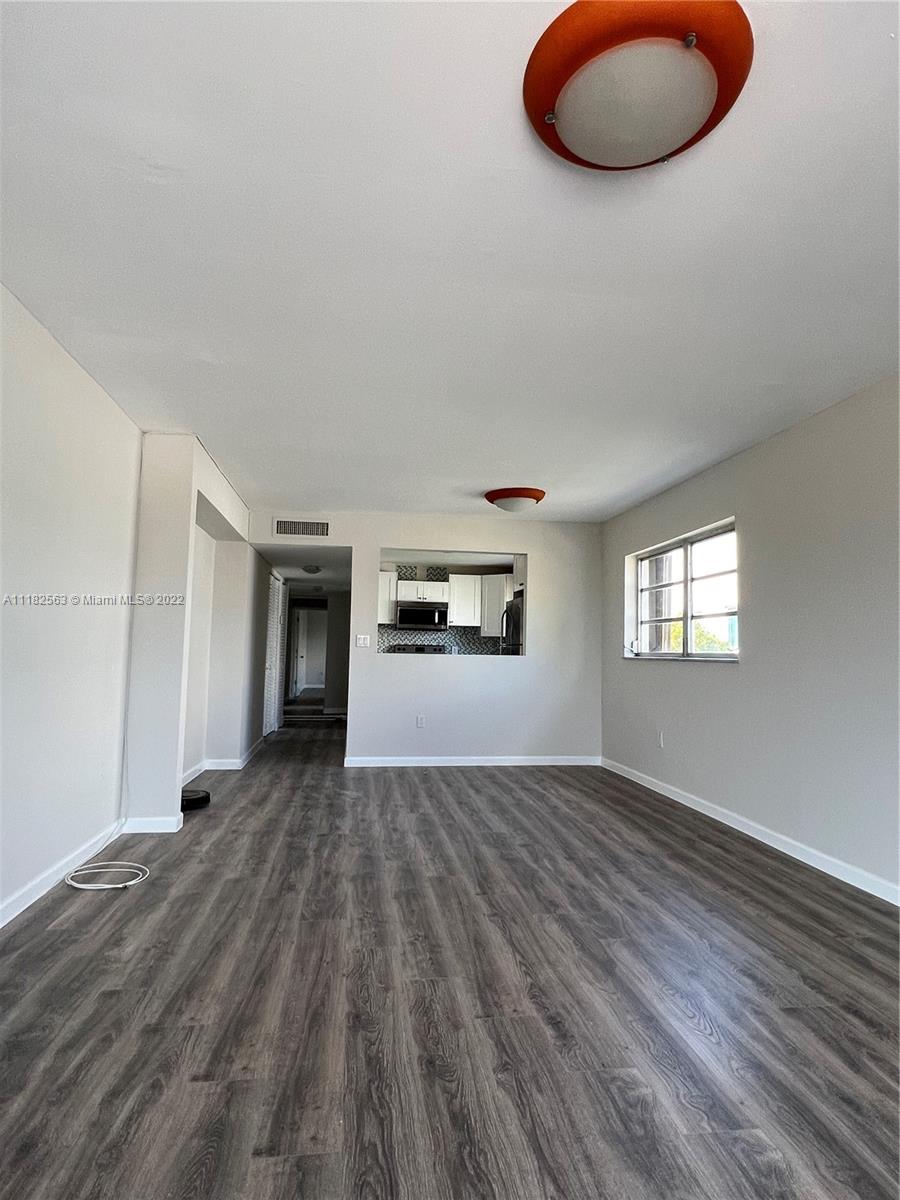 1900 Meridian Ave Unit: 407