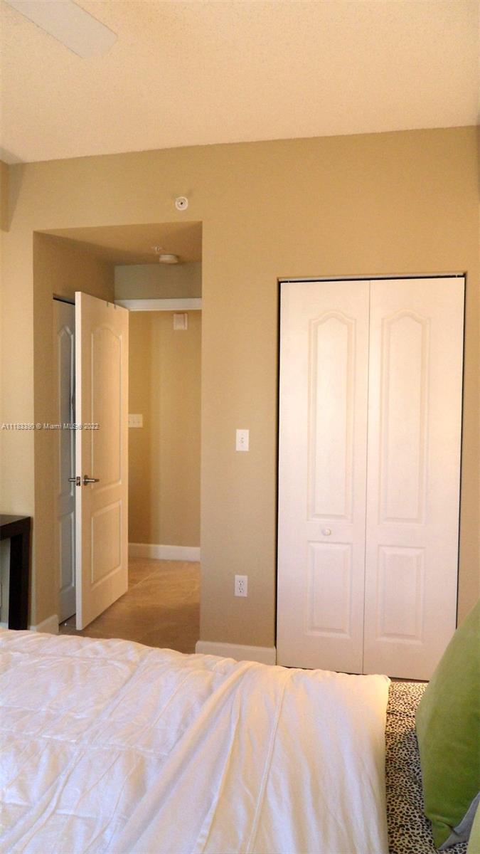 6001 SW 70th St Unit: 524