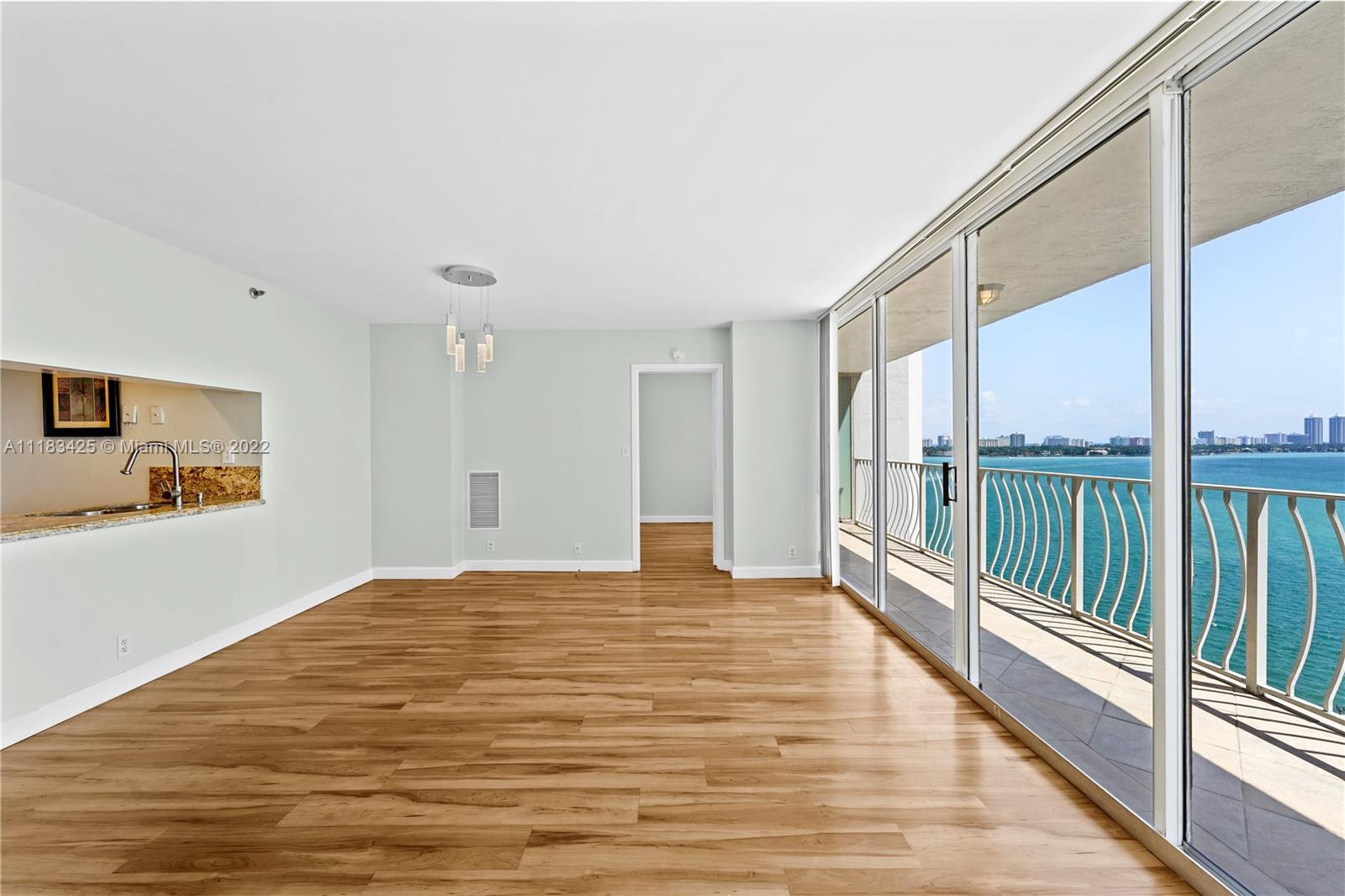 7601 E Treasure Dr Unit: 1423