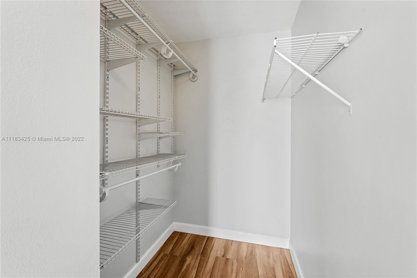 7601 E Treasure Dr Unit: 1423