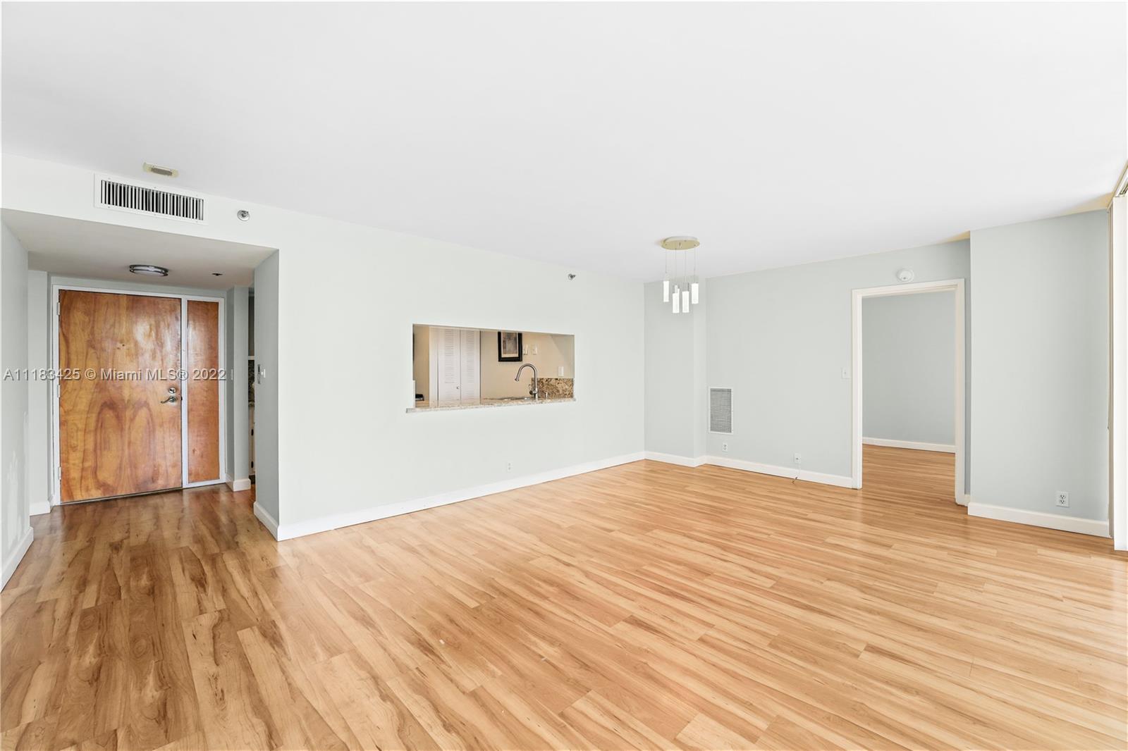 7601 E Treasure Dr Unit: 1423
