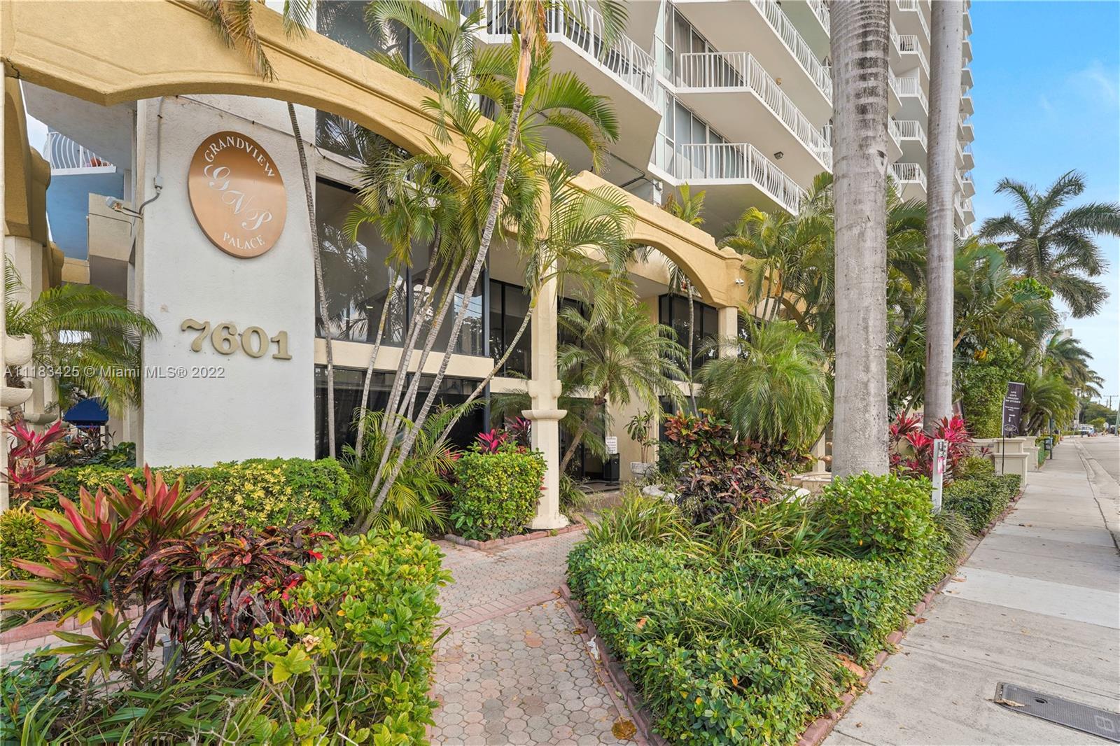 7601 E Treasure Dr Unit: 1423