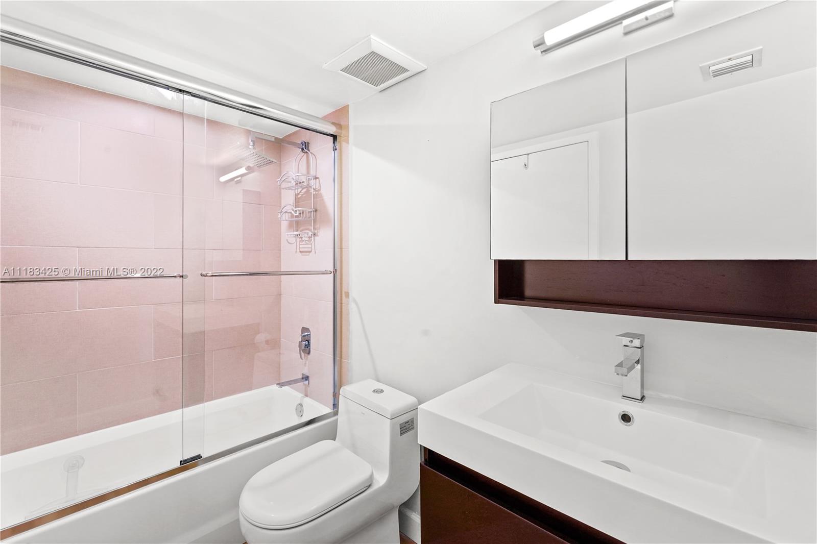 7601 E Treasure Dr Unit: 1423