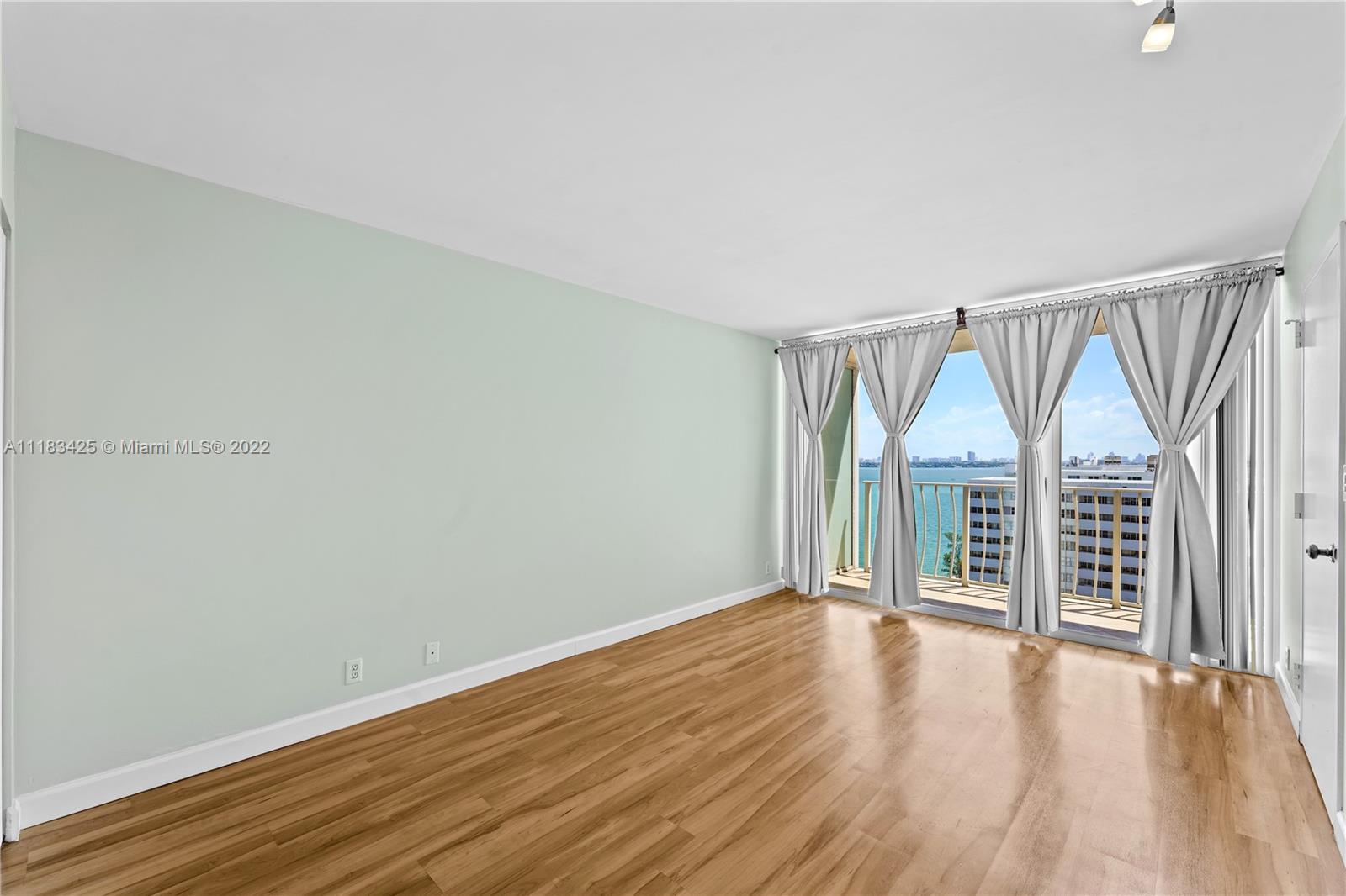 7601 E Treasure Dr Unit: 1423