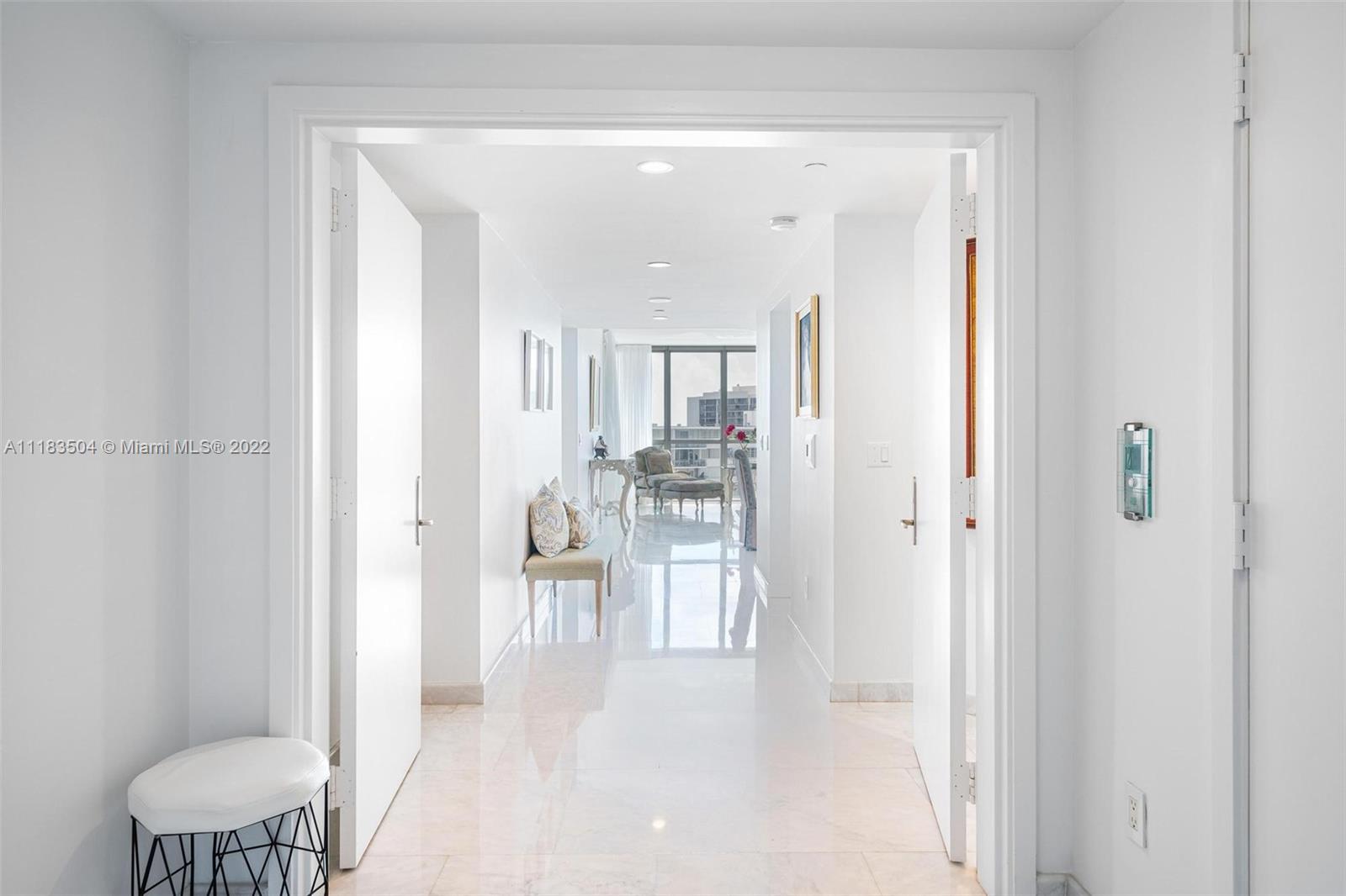 1331 Brickell Bay Dr Unit: 1208