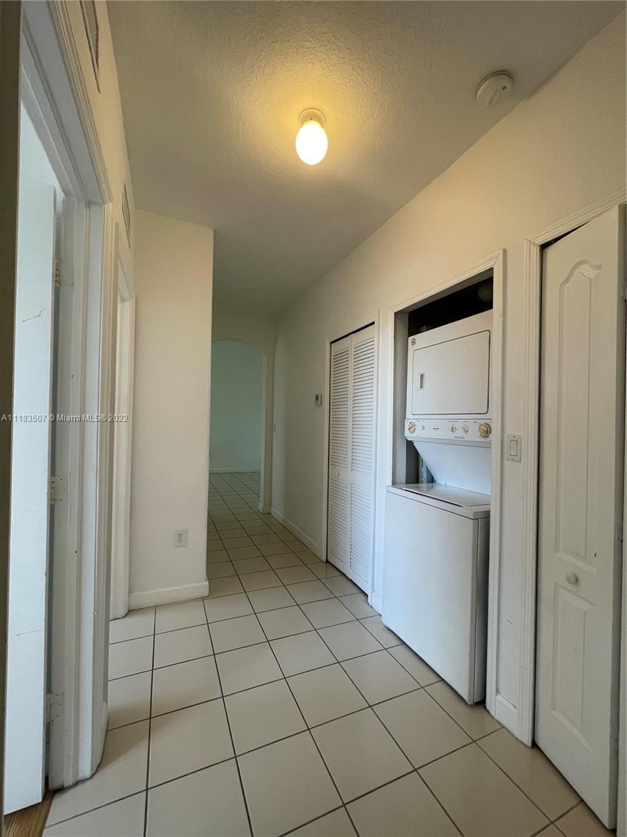 2815 SE 16th Ave Unit: 201