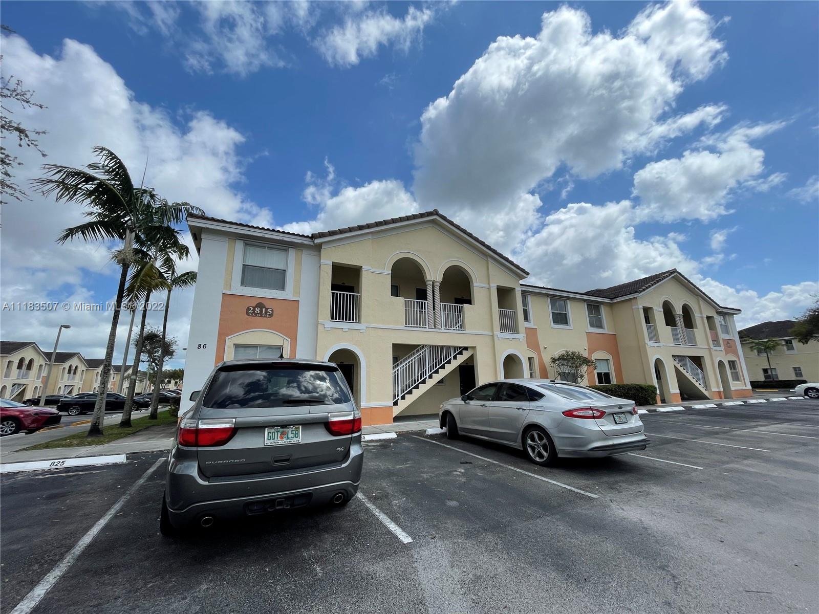 2815 SE 16th Ave Unit: 201