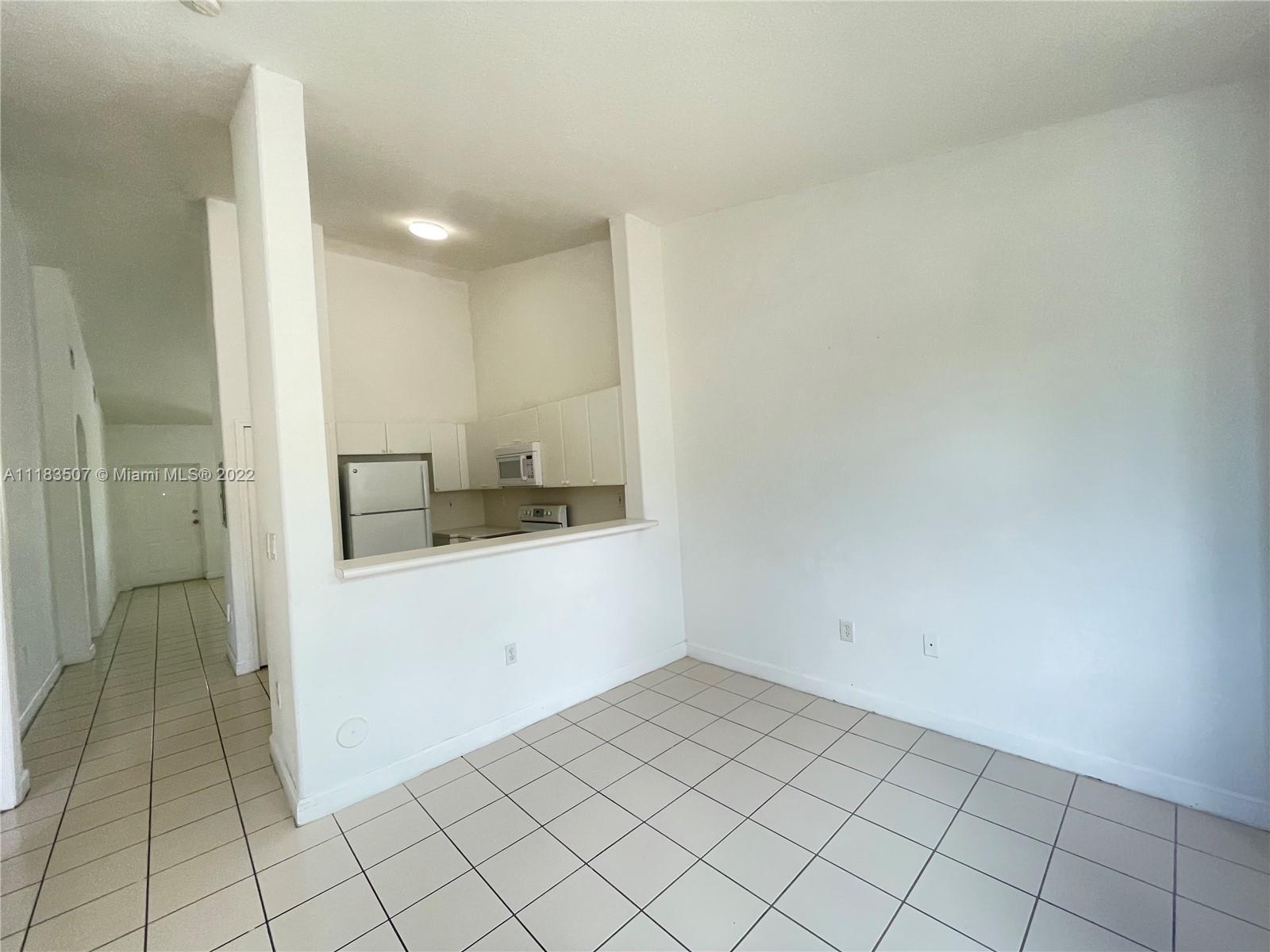 2815 SE 16th Ave Unit: 201