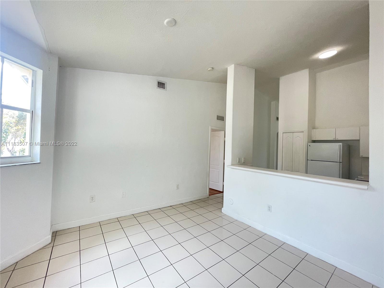 2815 SE 16th Ave Unit: 201