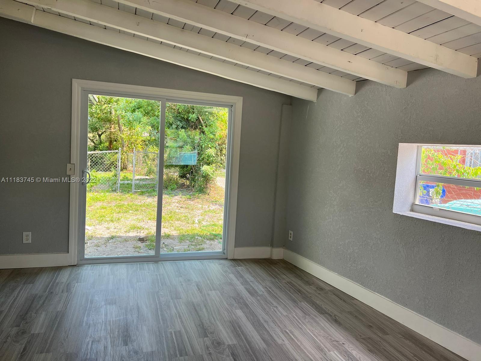 1628 NW 18th Ave