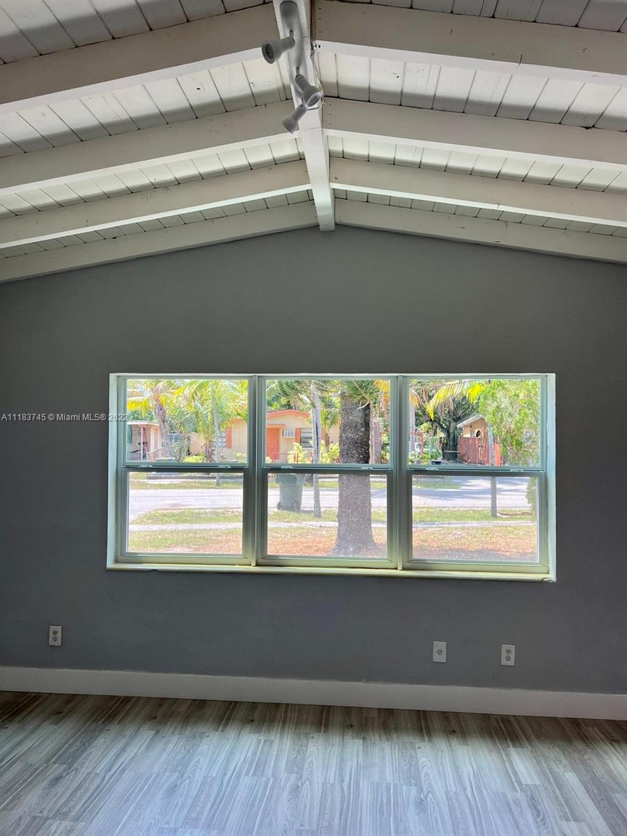1628 NW 18th Ave