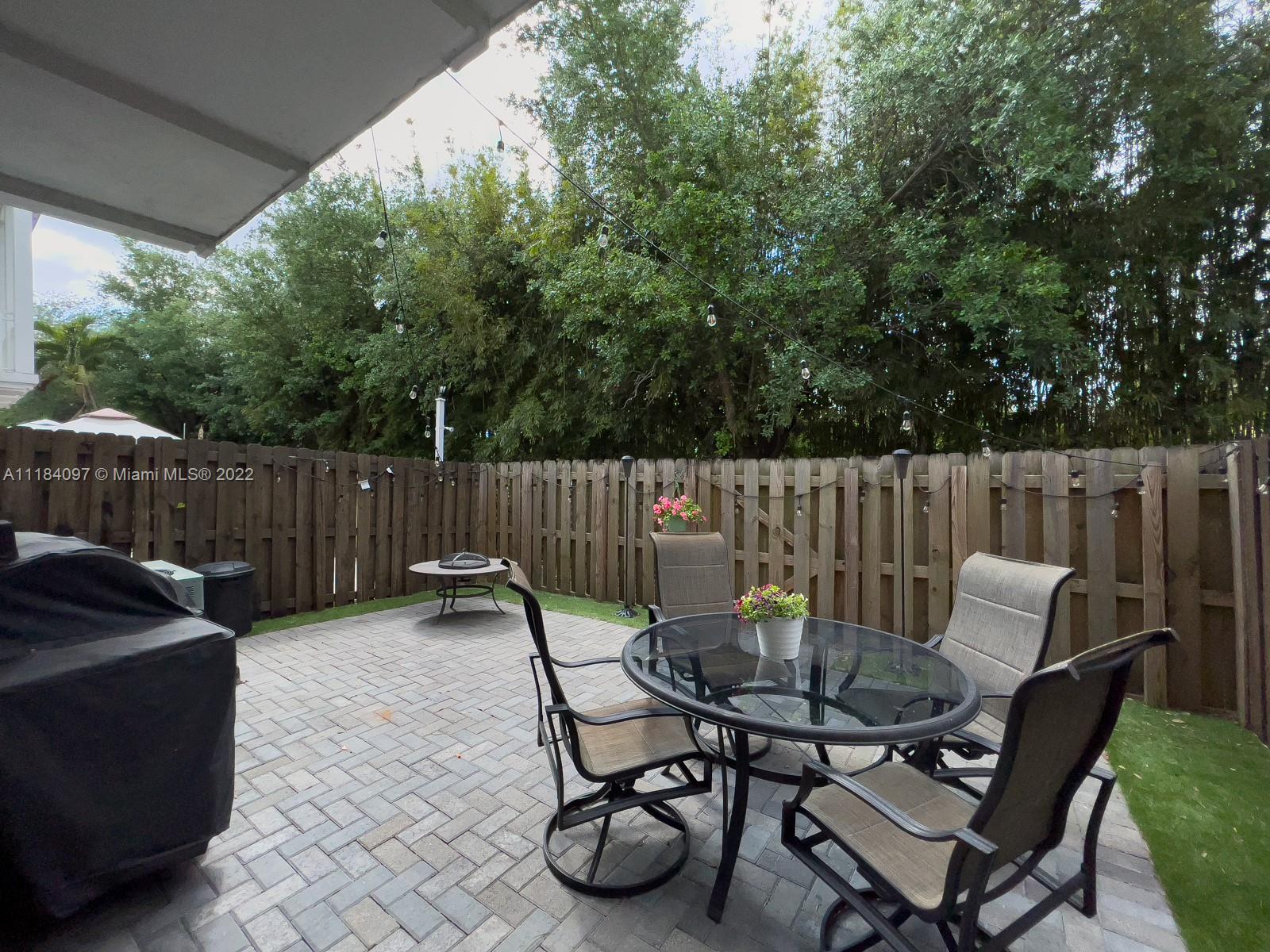 10760 NW 74TH LN Unit: 19760
