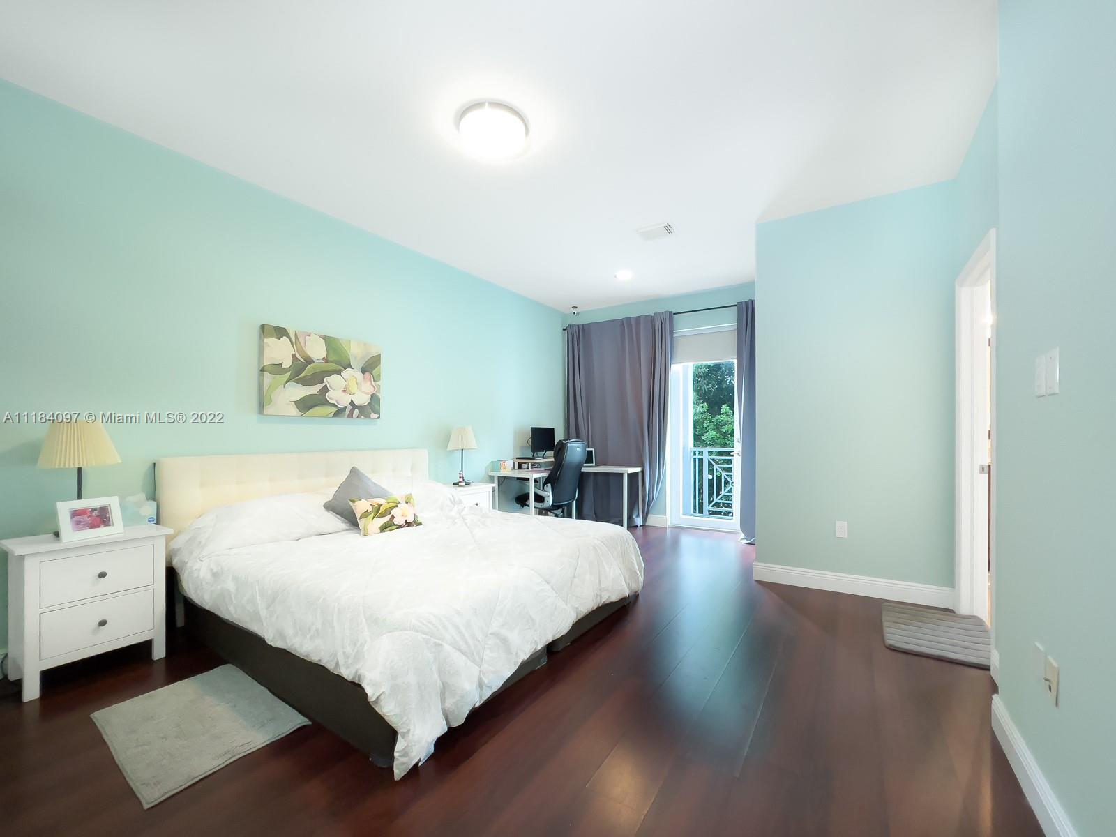 10760 NW 74TH LN Unit: 19760